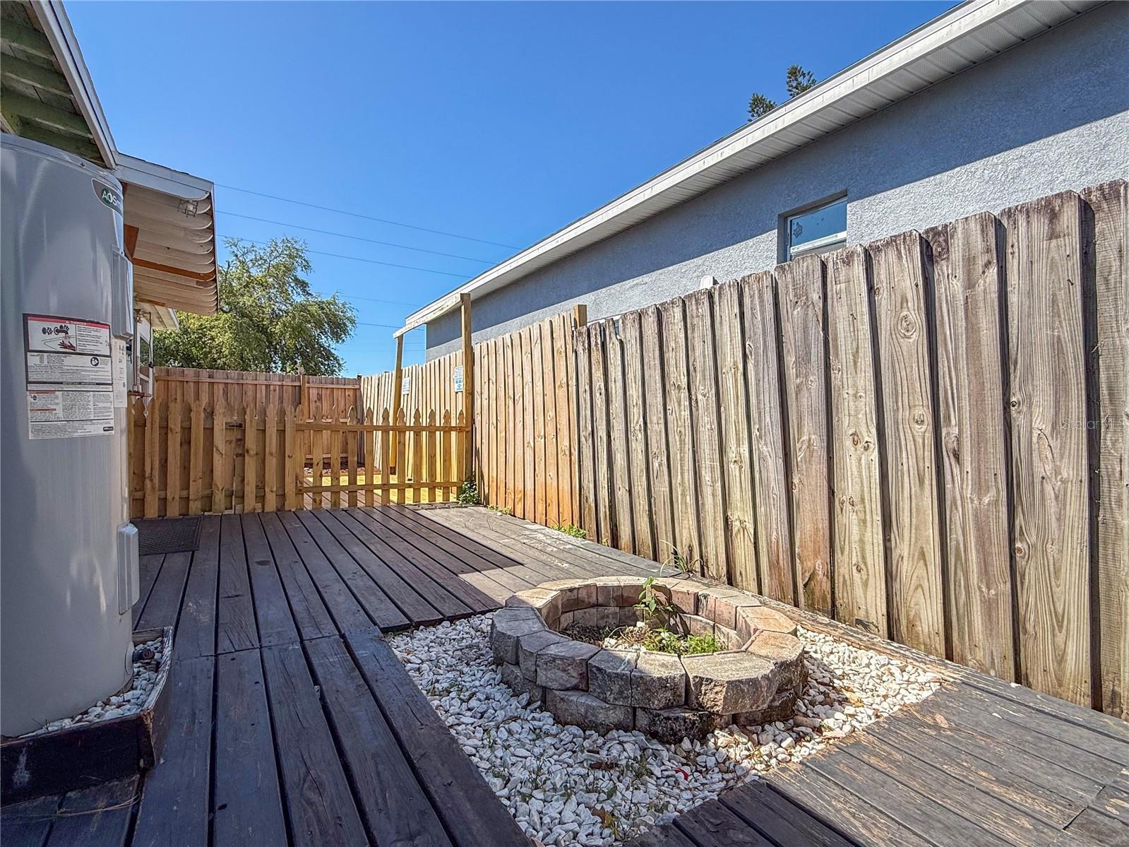 Image 28 of 37 For 2869 36th Avenue N