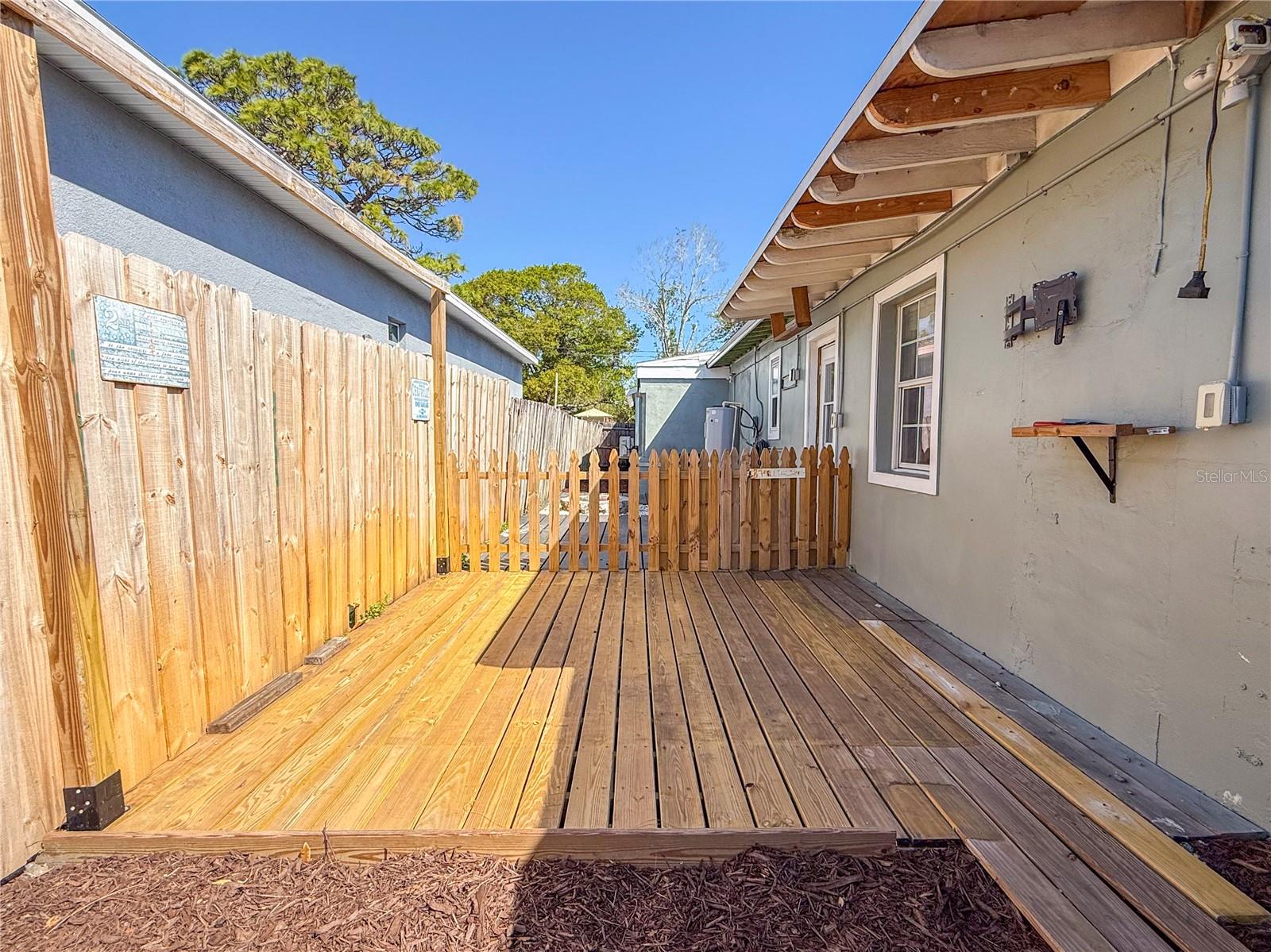 Image 30 of 37 For 2869 36th Avenue N