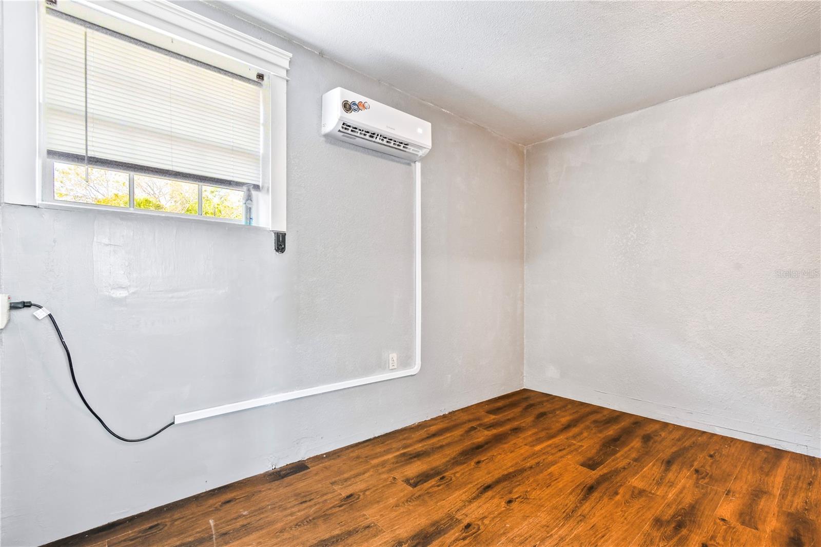 Image 33 of 37 For 2869 36th Avenue N
