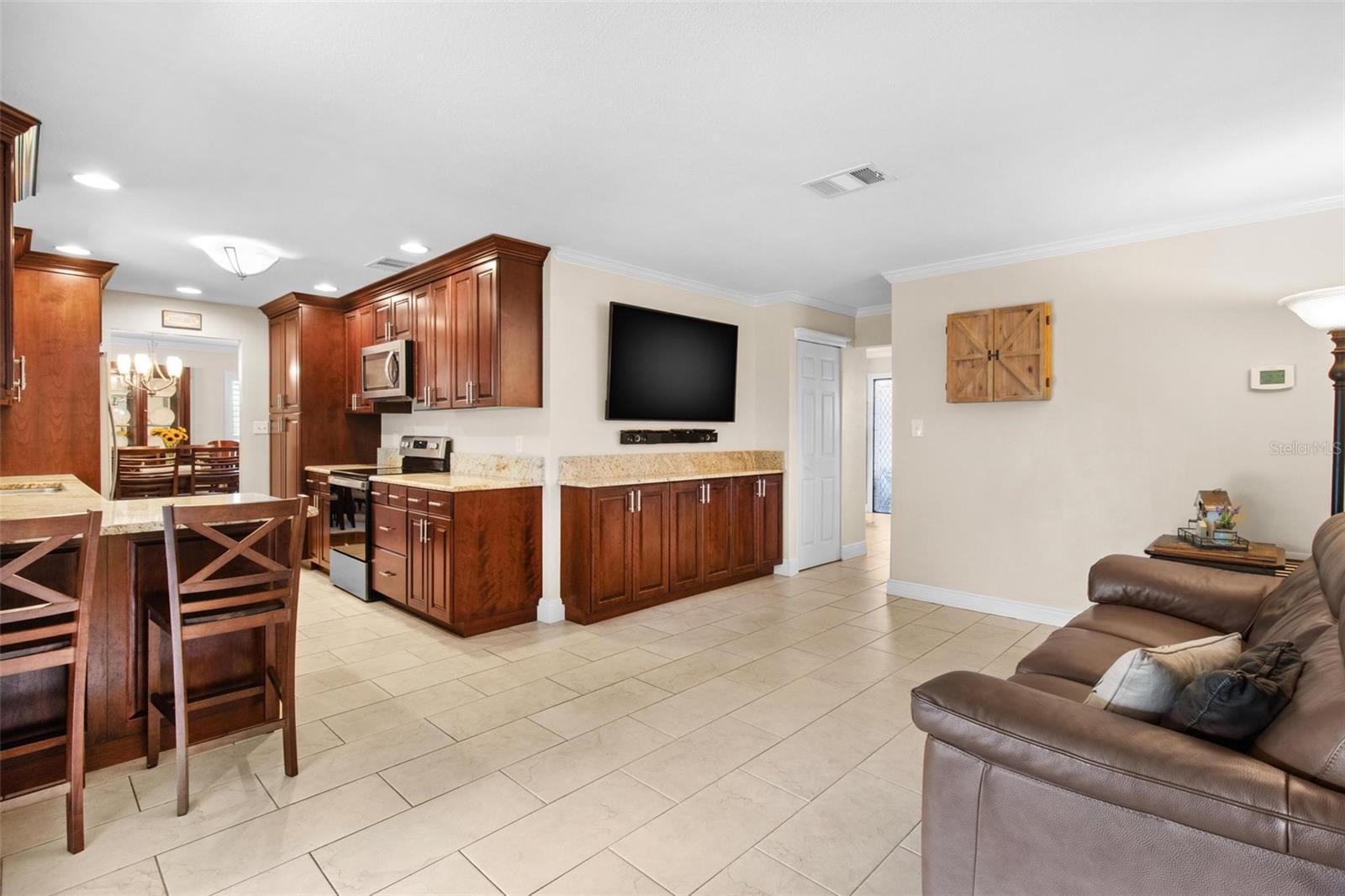 Image 21 of 42 For 5600 Bay Pines Lakes Boulevard