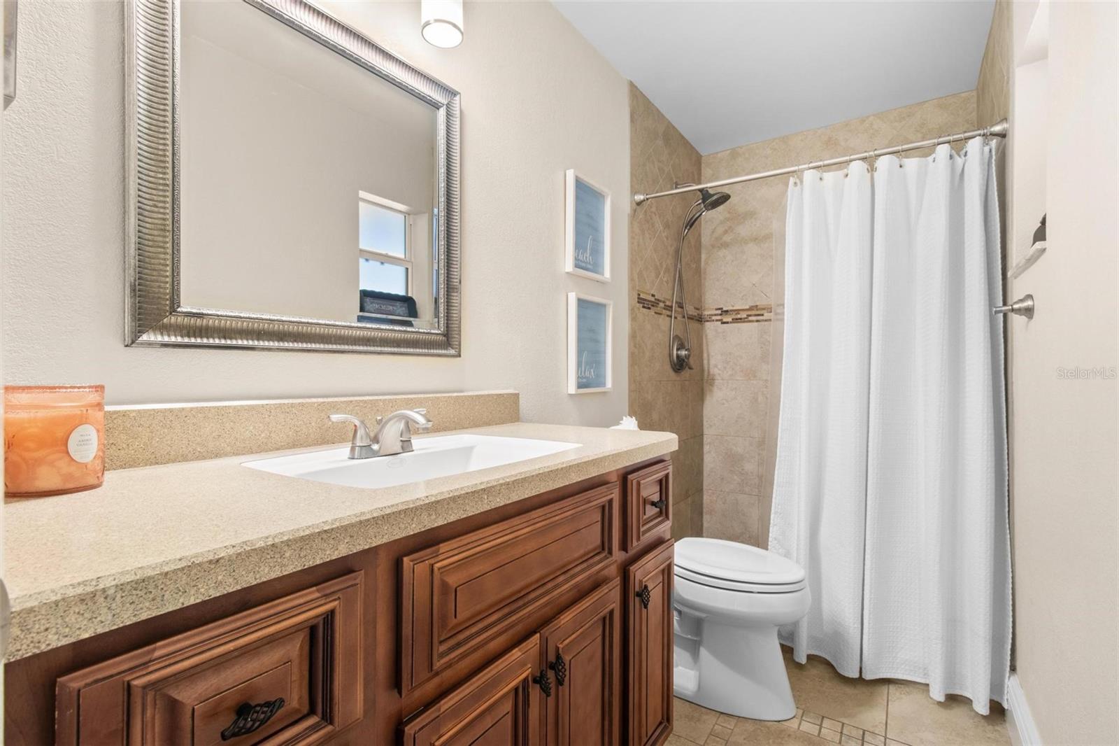 Image 26 of 42 For 5600 Bay Pines Lakes Boulevard