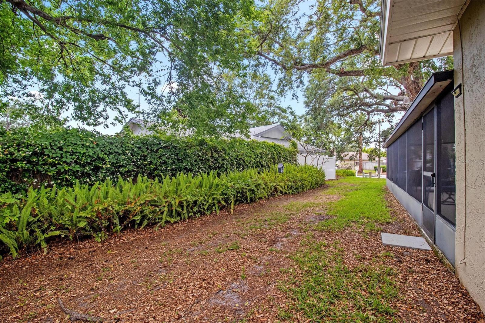 Image 36 of 42 For 5600 Bay Pines Lakes Boulevard