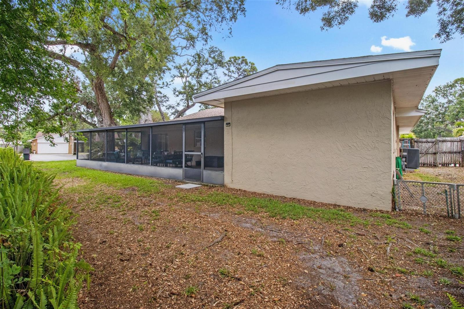 Image 38 of 42 For 5600 Bay Pines Lakes Boulevard