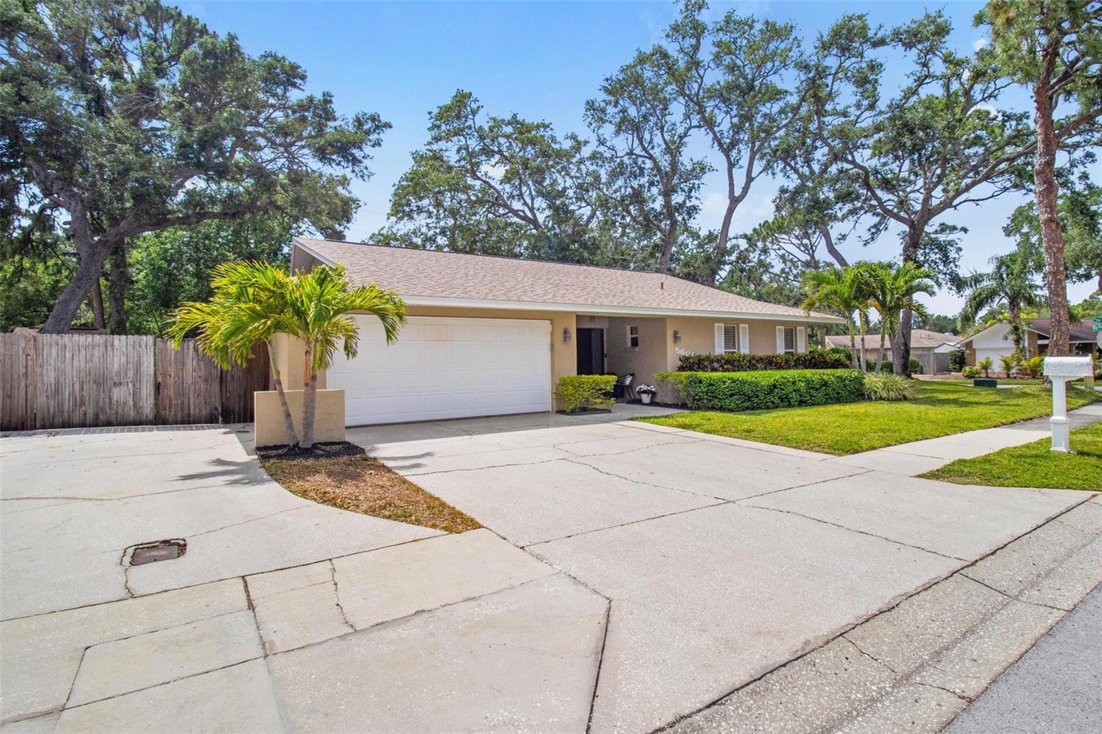 Image 5 of 42 For 5600 Bay Pines Lakes Boulevard
