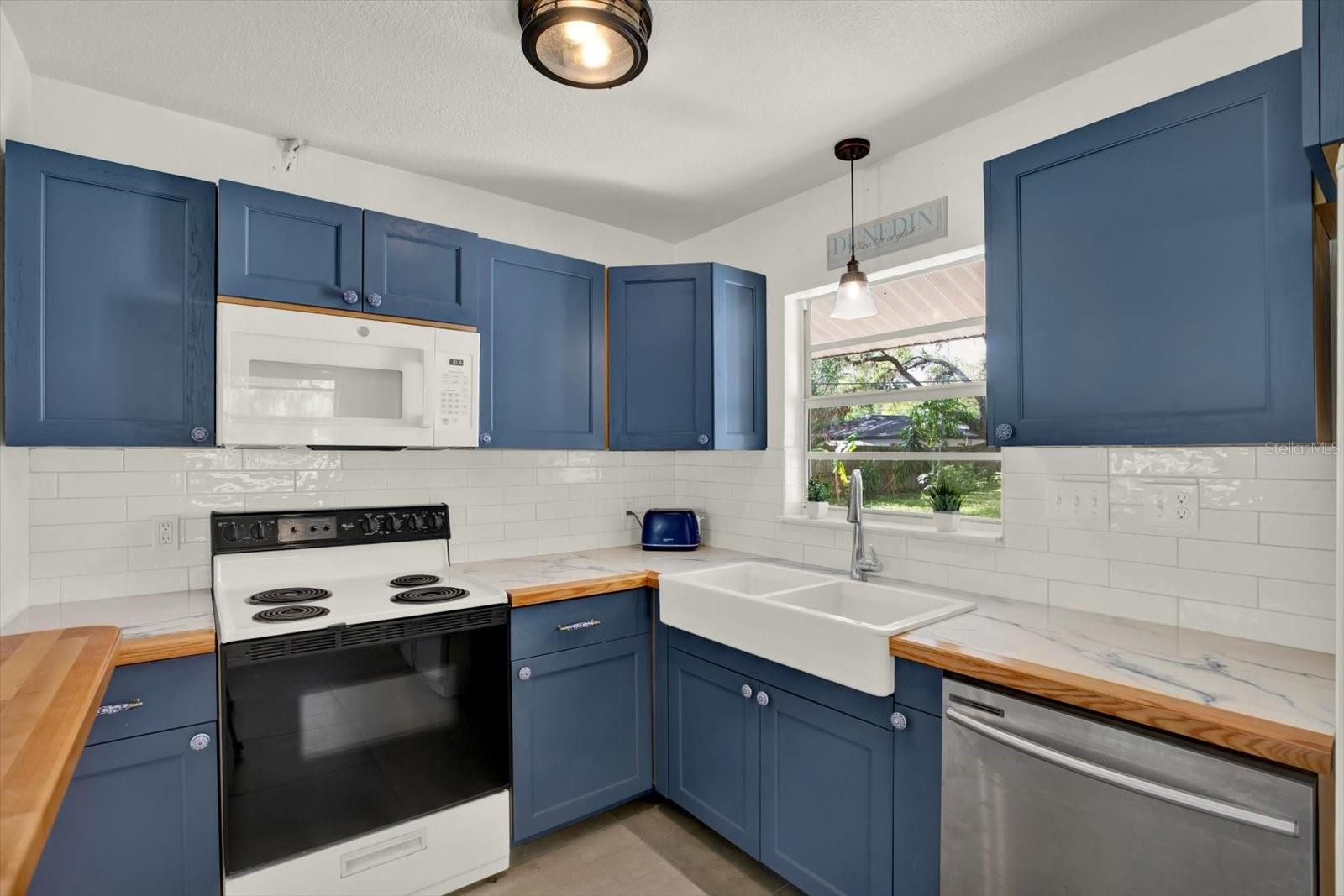 Image 11 of 32 For 511 San Jose Drive