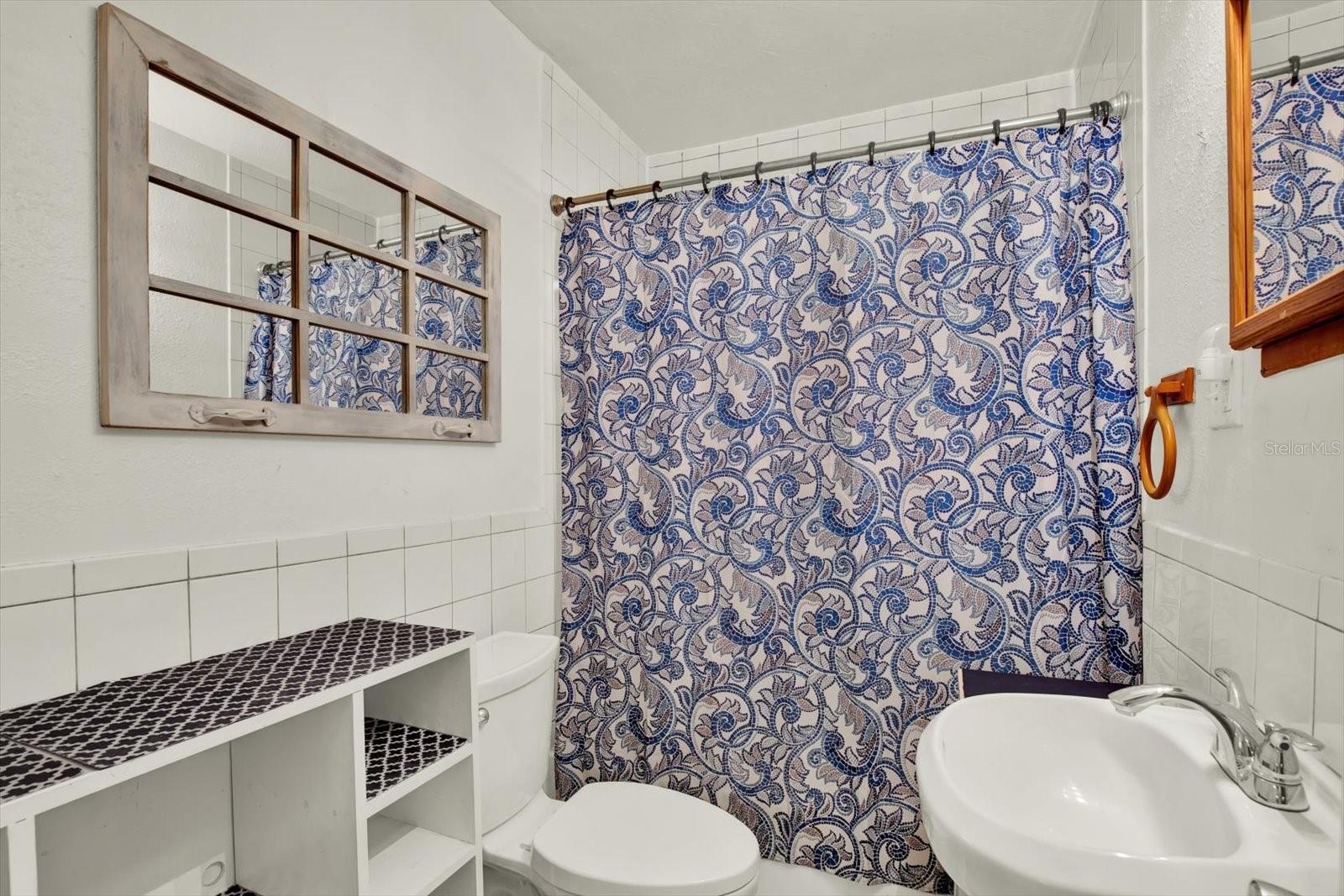 Image 17 of 32 For 511 San Jose Drive