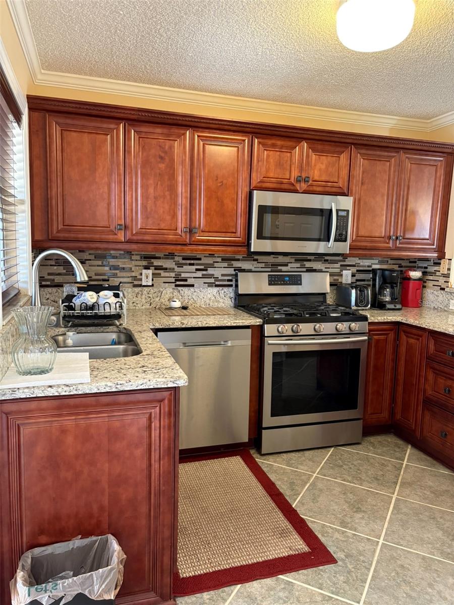 Image 6 of 30 For 4414 Pintor Place