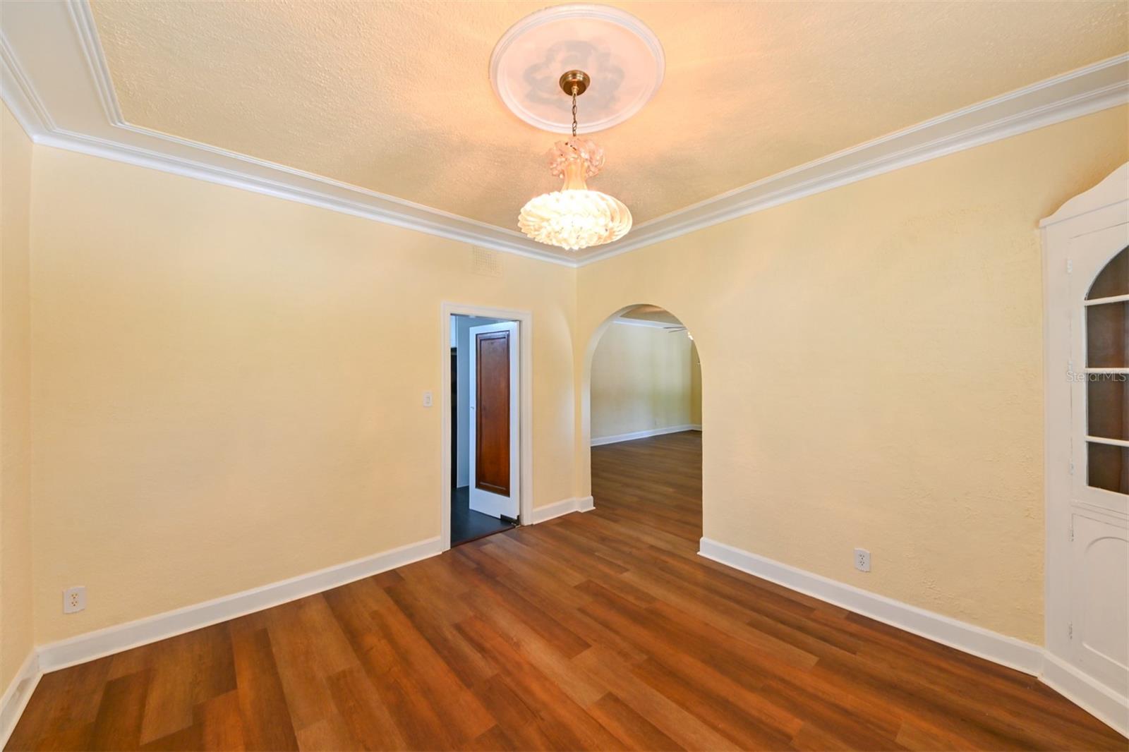 Image 11 of 54 For 101 22nd Avenue N
