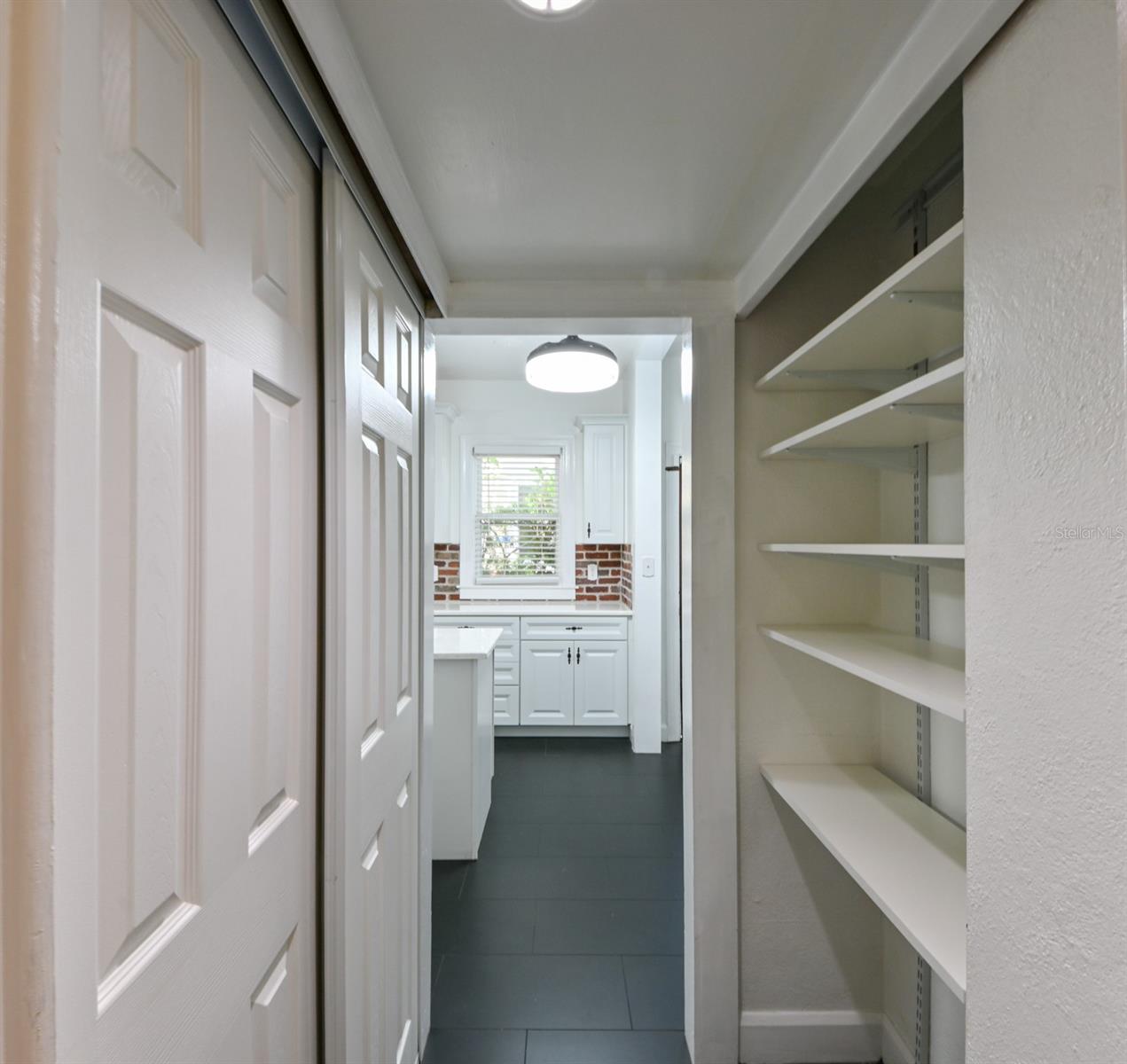 Image 16 of 54 For 101 22nd Avenue N