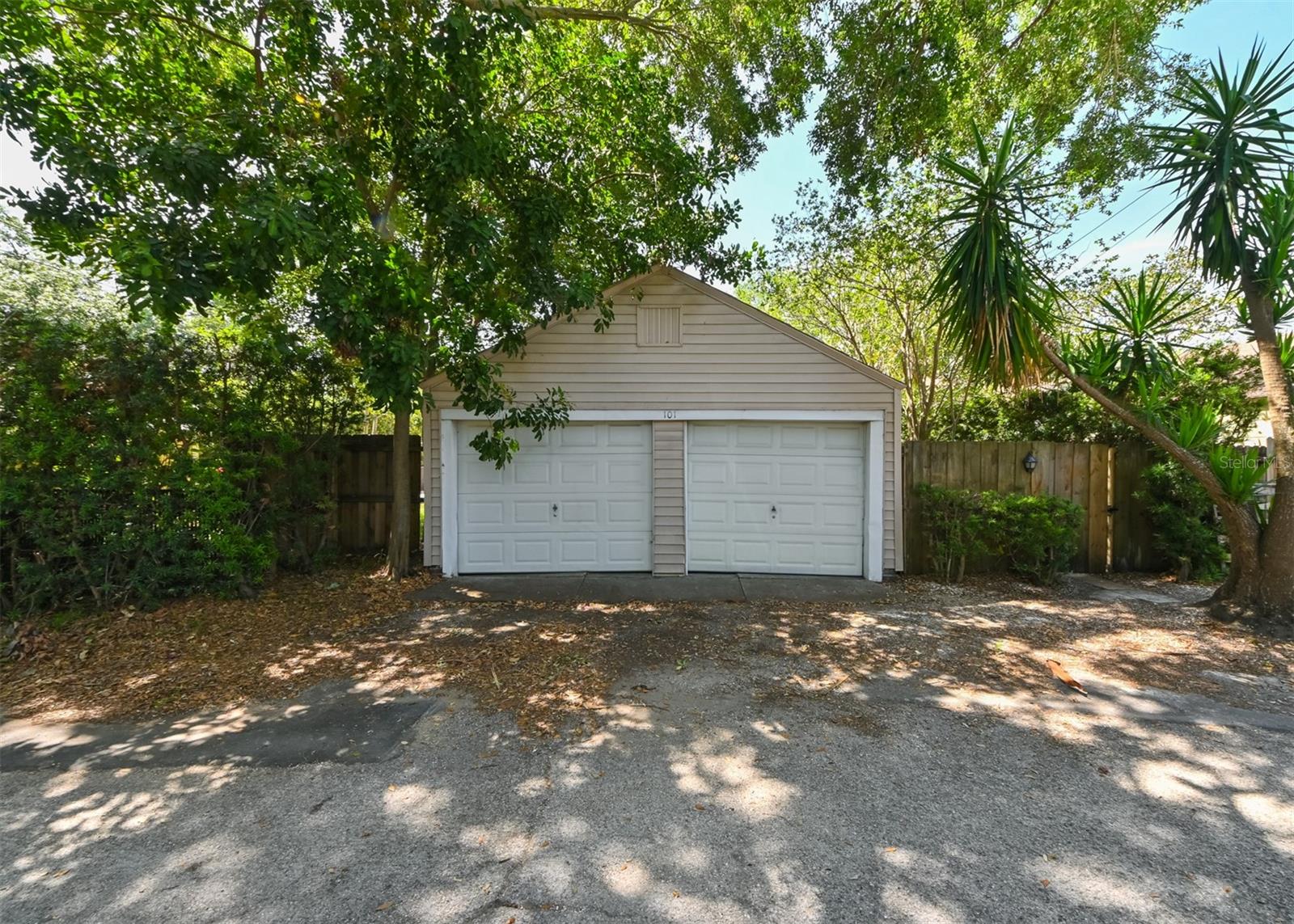 Image 43 of 54 For 101 22nd Avenue N