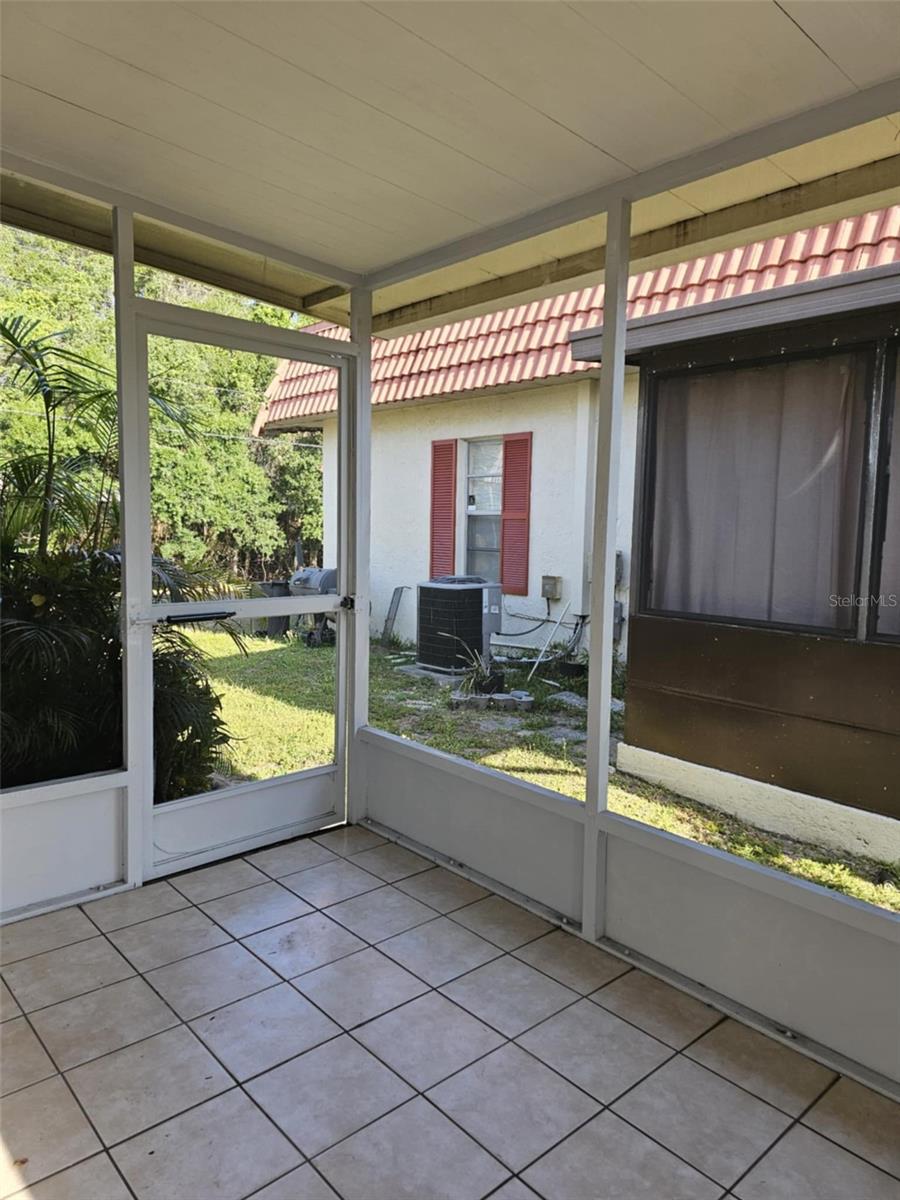 Image 15 of 16 For 4043 La Pasida Lane