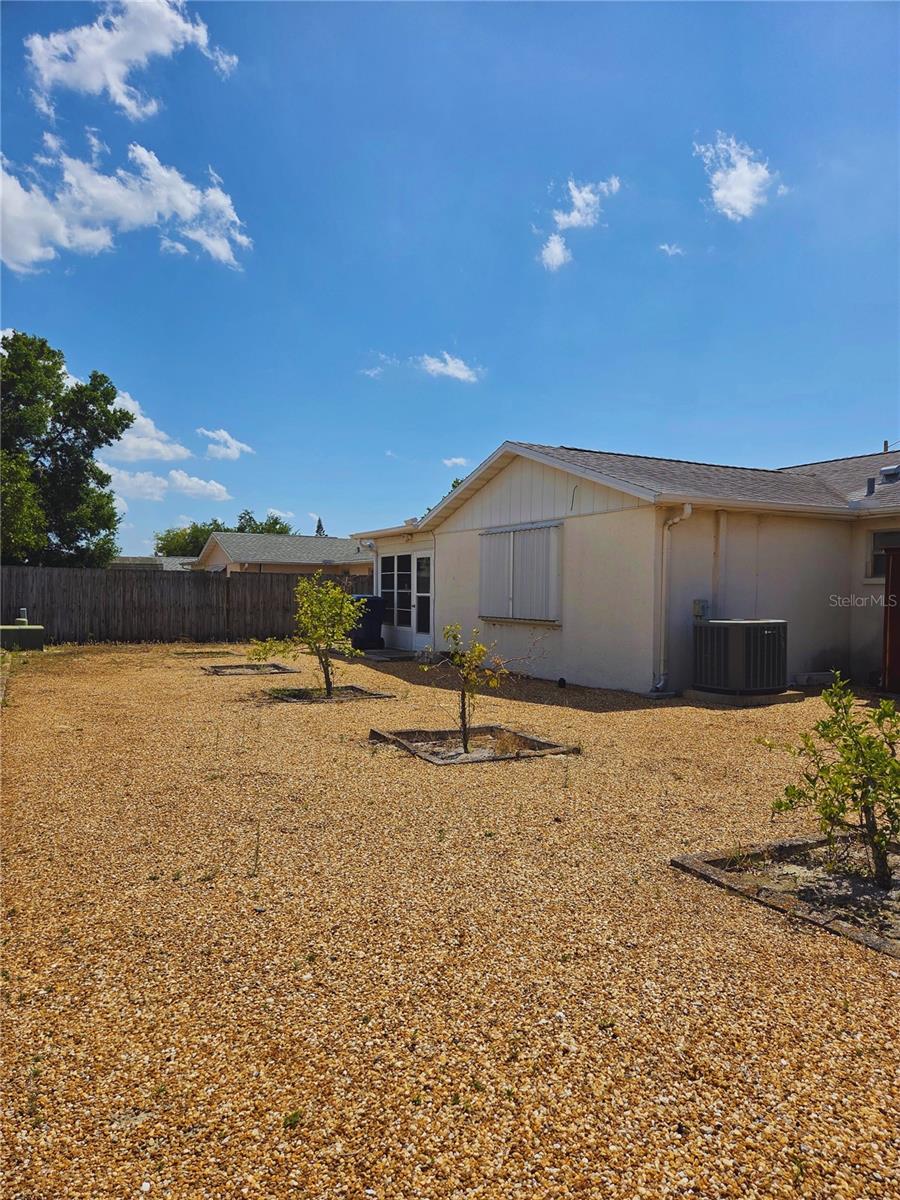 Image 14 of 23 For 7812 Heather Street