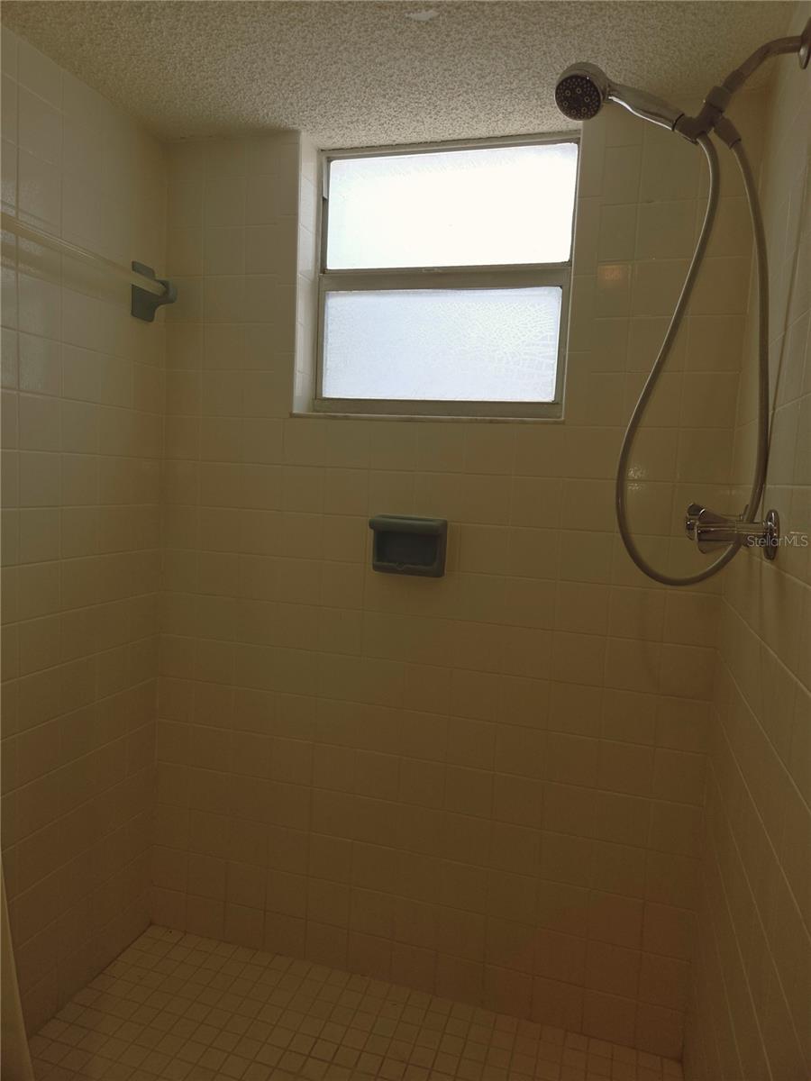 Image 18 of 23 For 7812 Heather Street