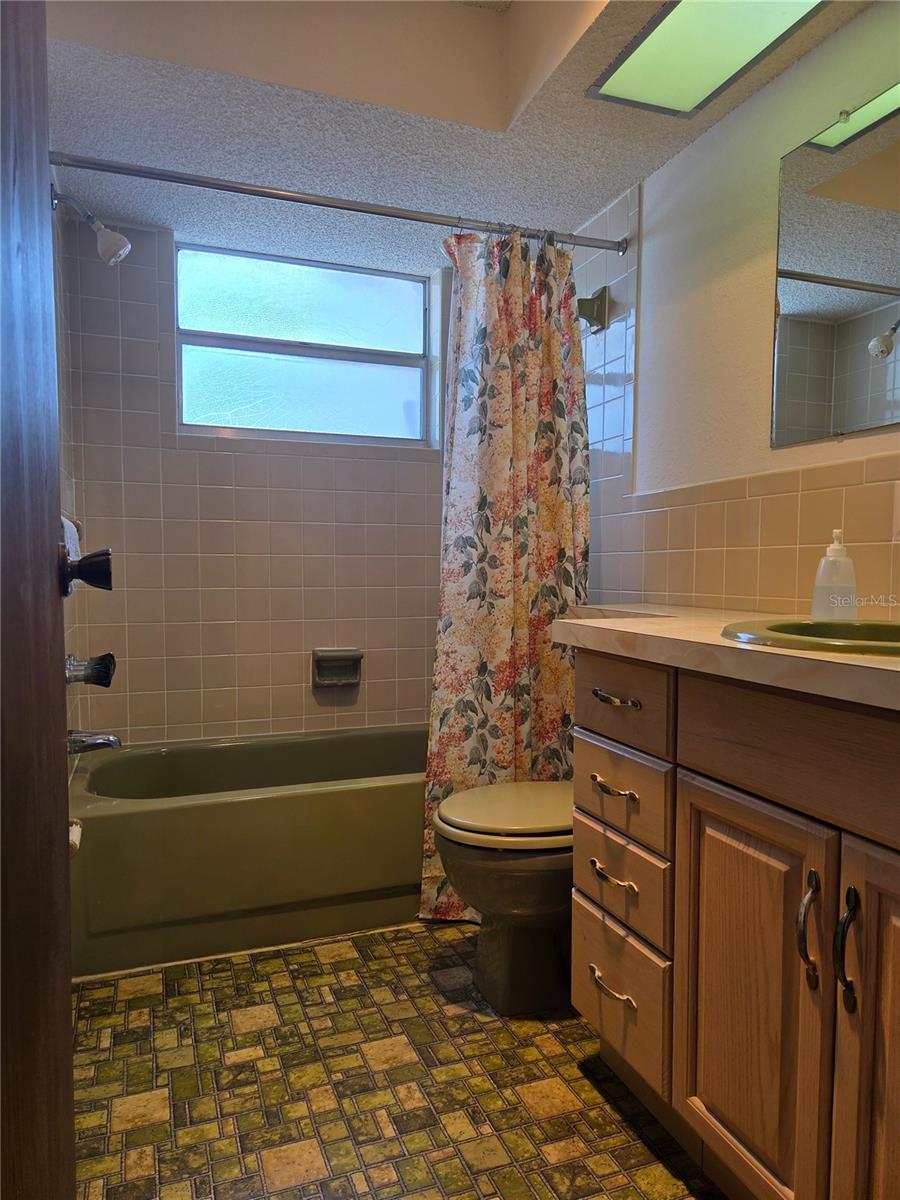 Image 20 of 23 For 7812 Heather Street