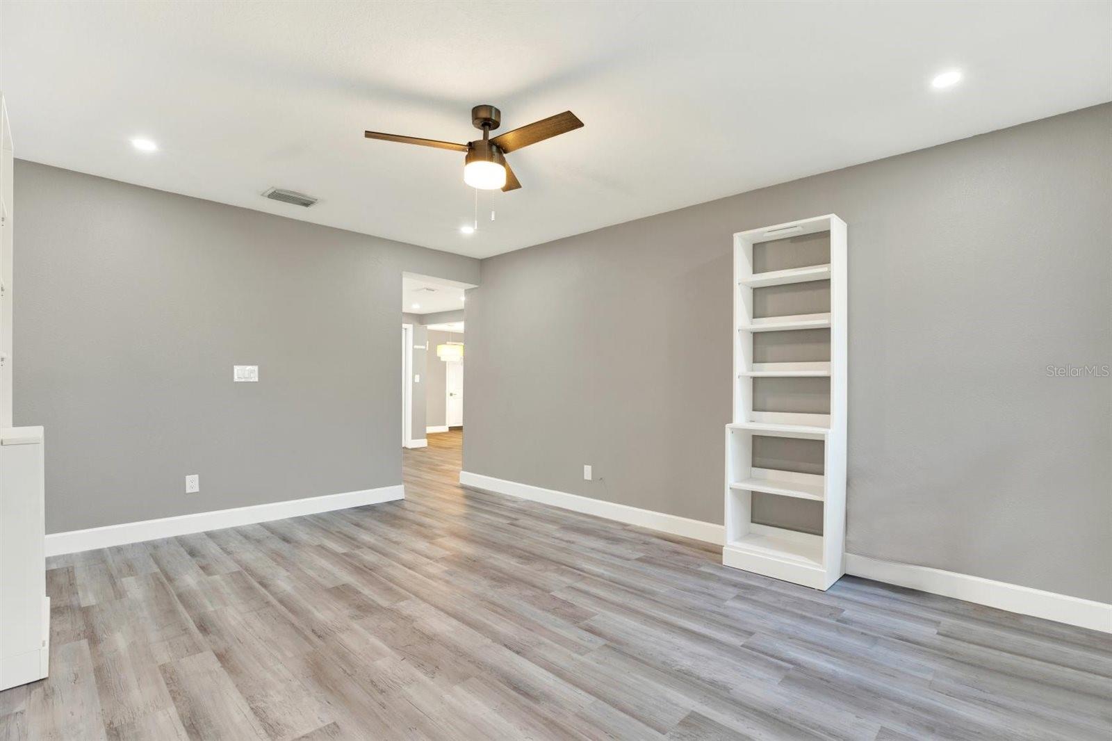 Image 4 of 38 For 4310 Coolidge Avenue