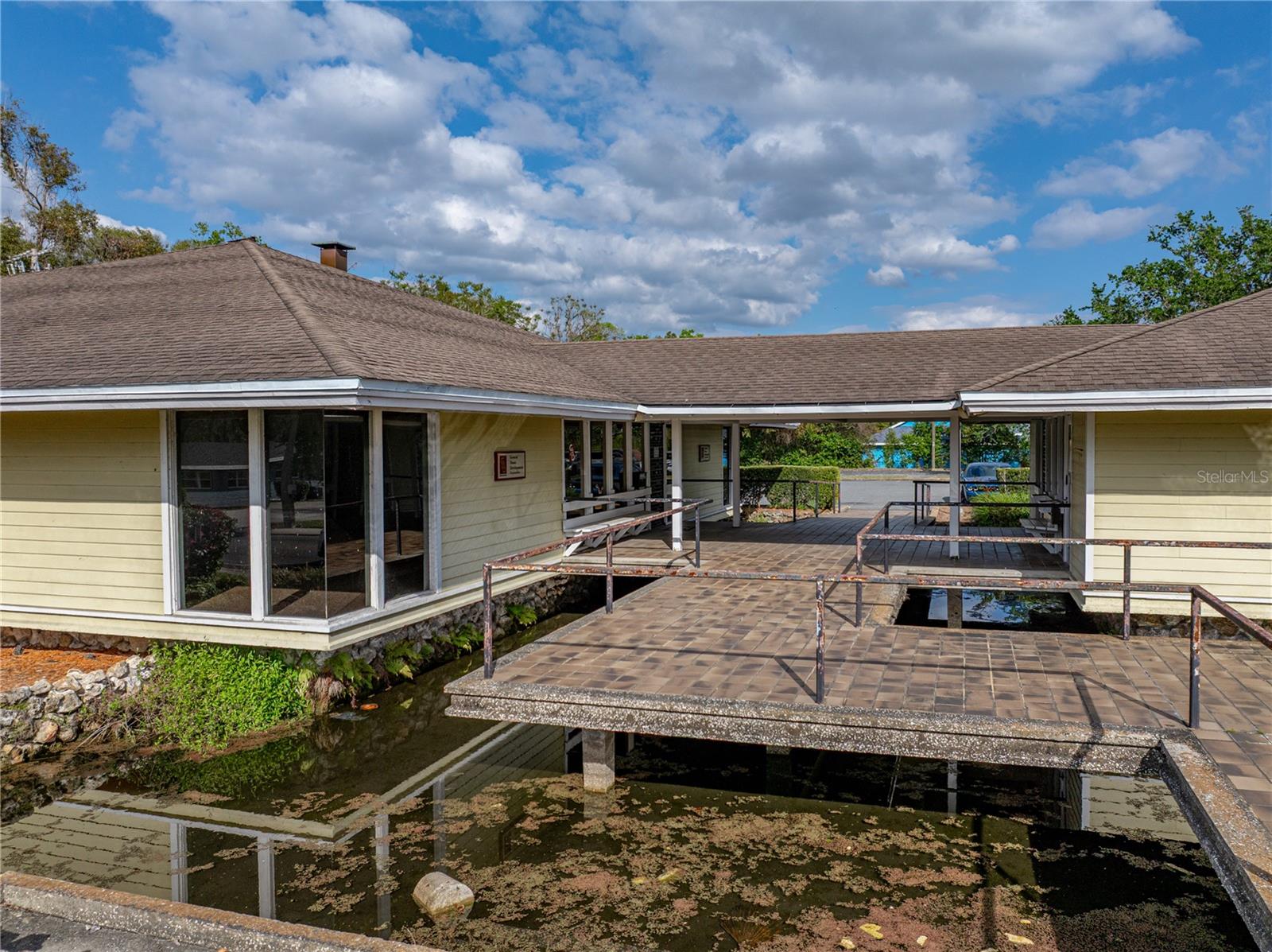 Listing photo id 15 for 13924 7th Street