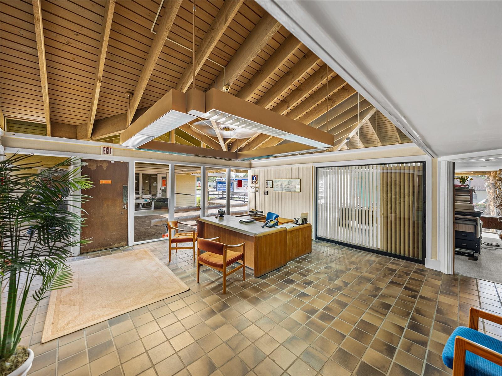 Listing photo id 18 for 13924 7th Street