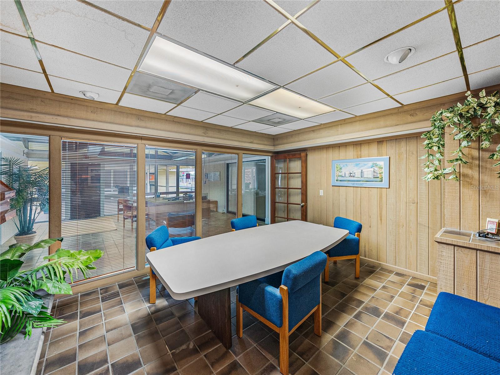 Listing photo id 23 for 13924 7th Street