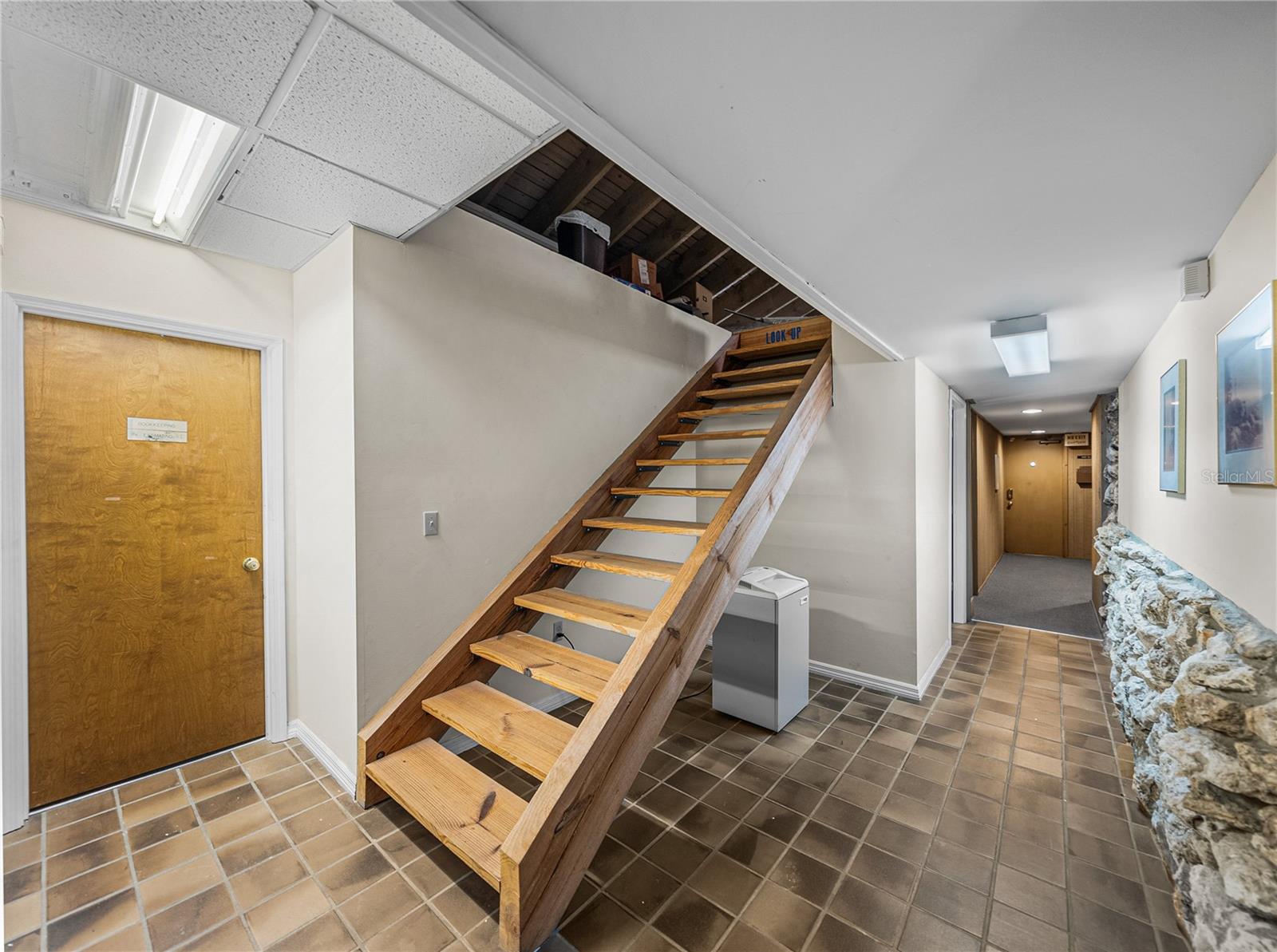Listing photo id 37 for 13924 7th Street