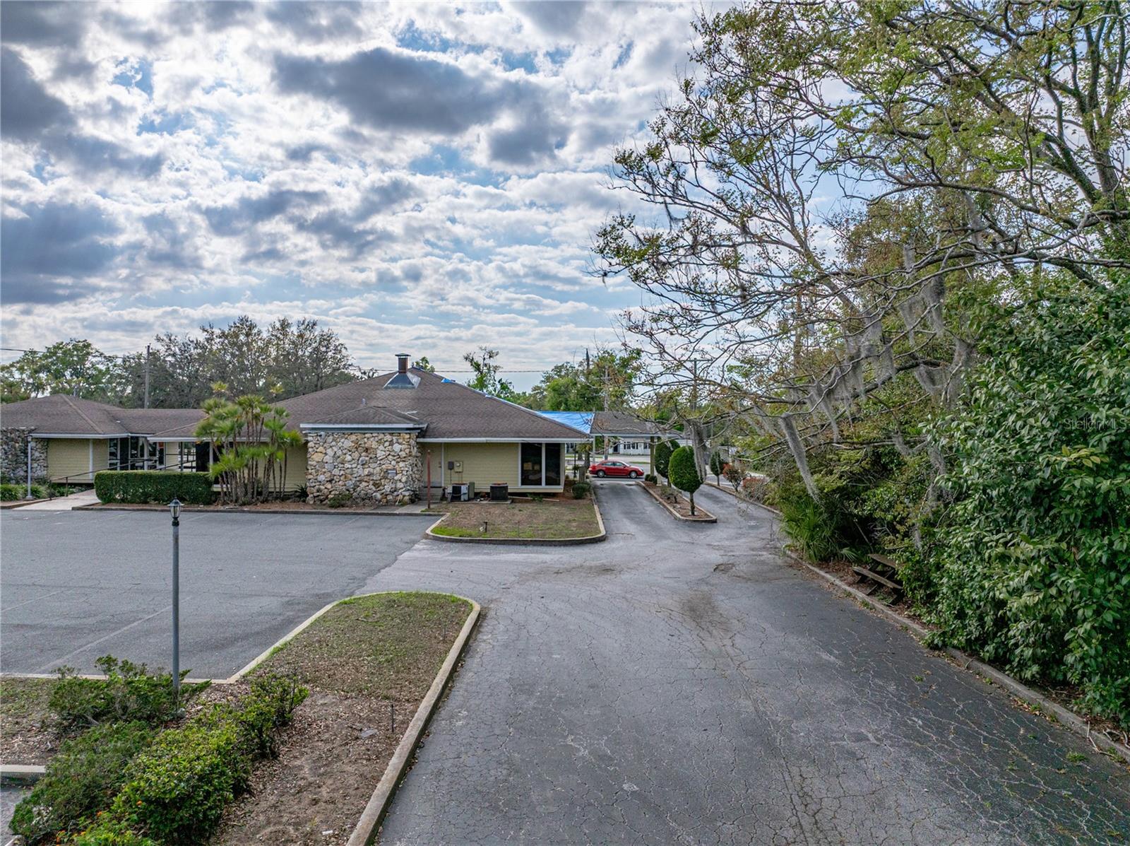 Listing photo id 43 for 13924 7th Street