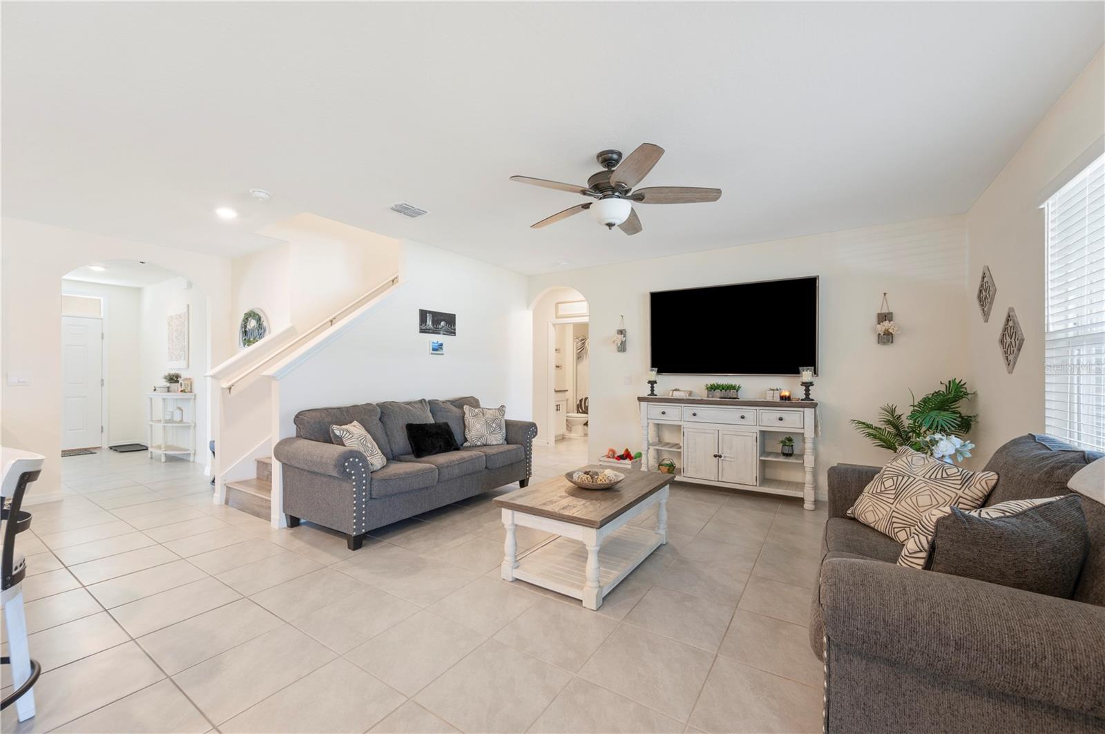 Image 10 of 54 For 5616 Siltstone Street