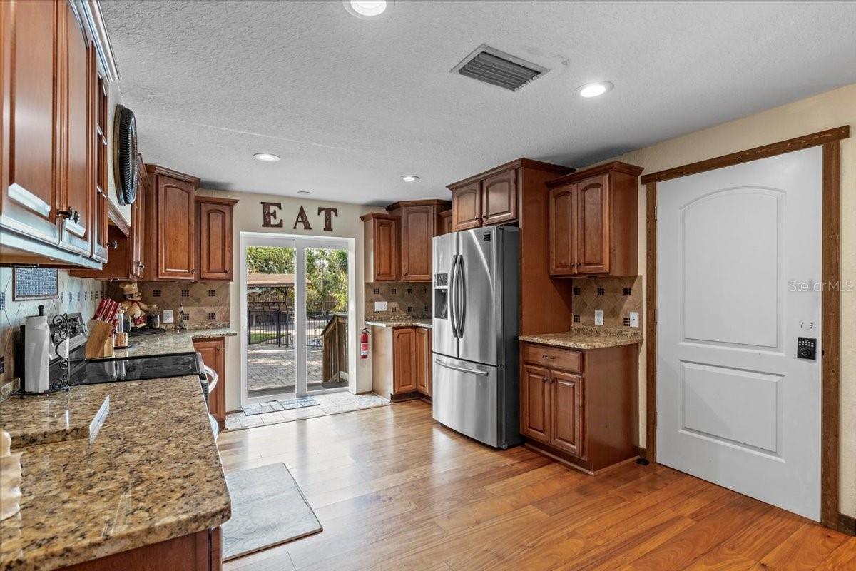 Image 45 of 79 For 4301 Lockwood Ridge Road