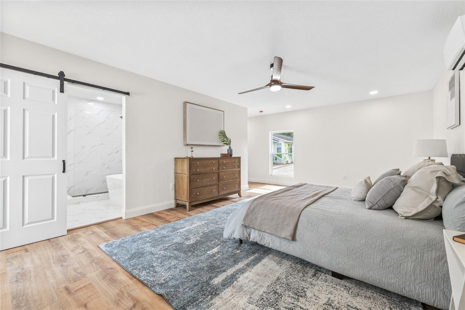 Image 16 of 37 For 1323 48th Avenue N