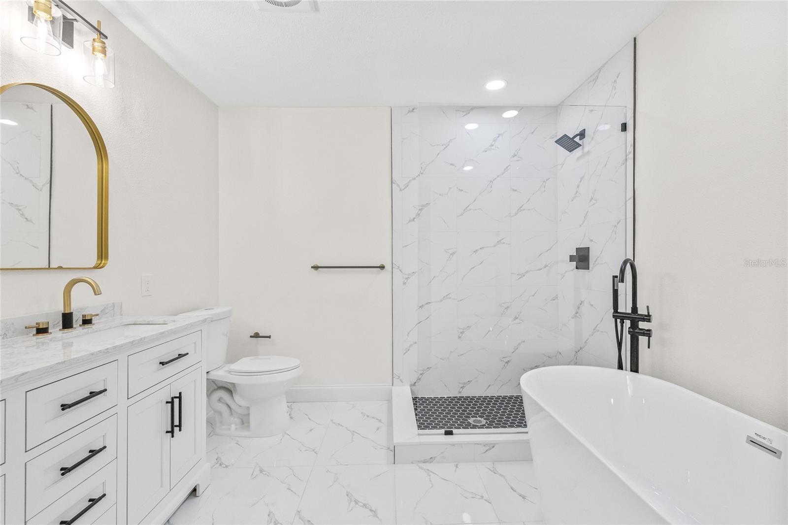 Image 17 of 37 For 1323 48th Avenue N
