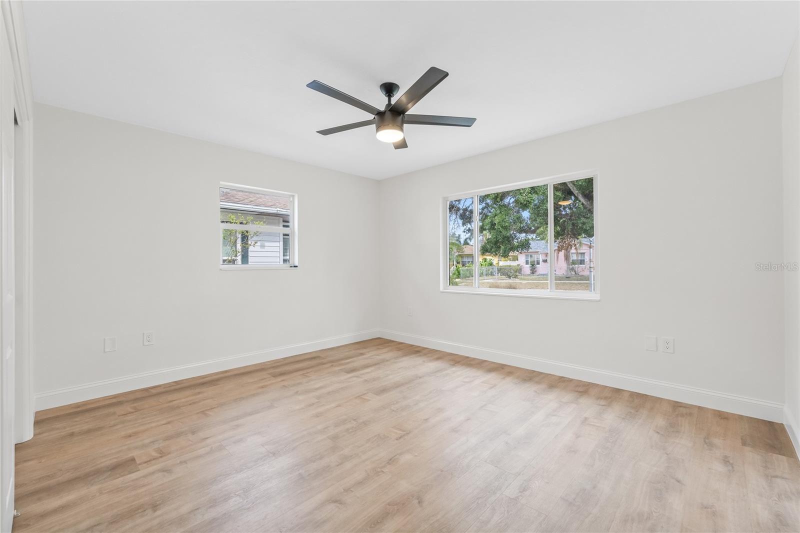 Image 27 of 37 For 1323 48th Avenue N