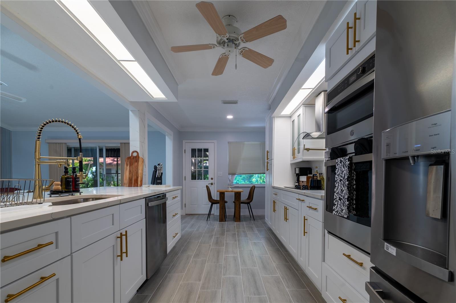 Image 20 of 51 For 6908 Arbor Oaks Circle