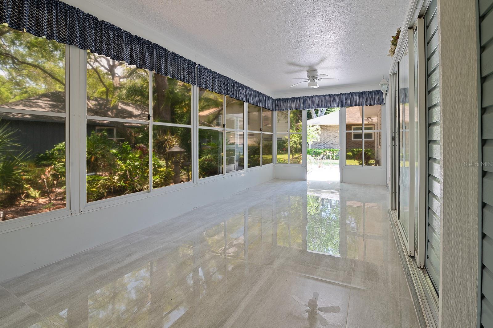 Image 36 of 51 For 6908 Arbor Oaks Circle