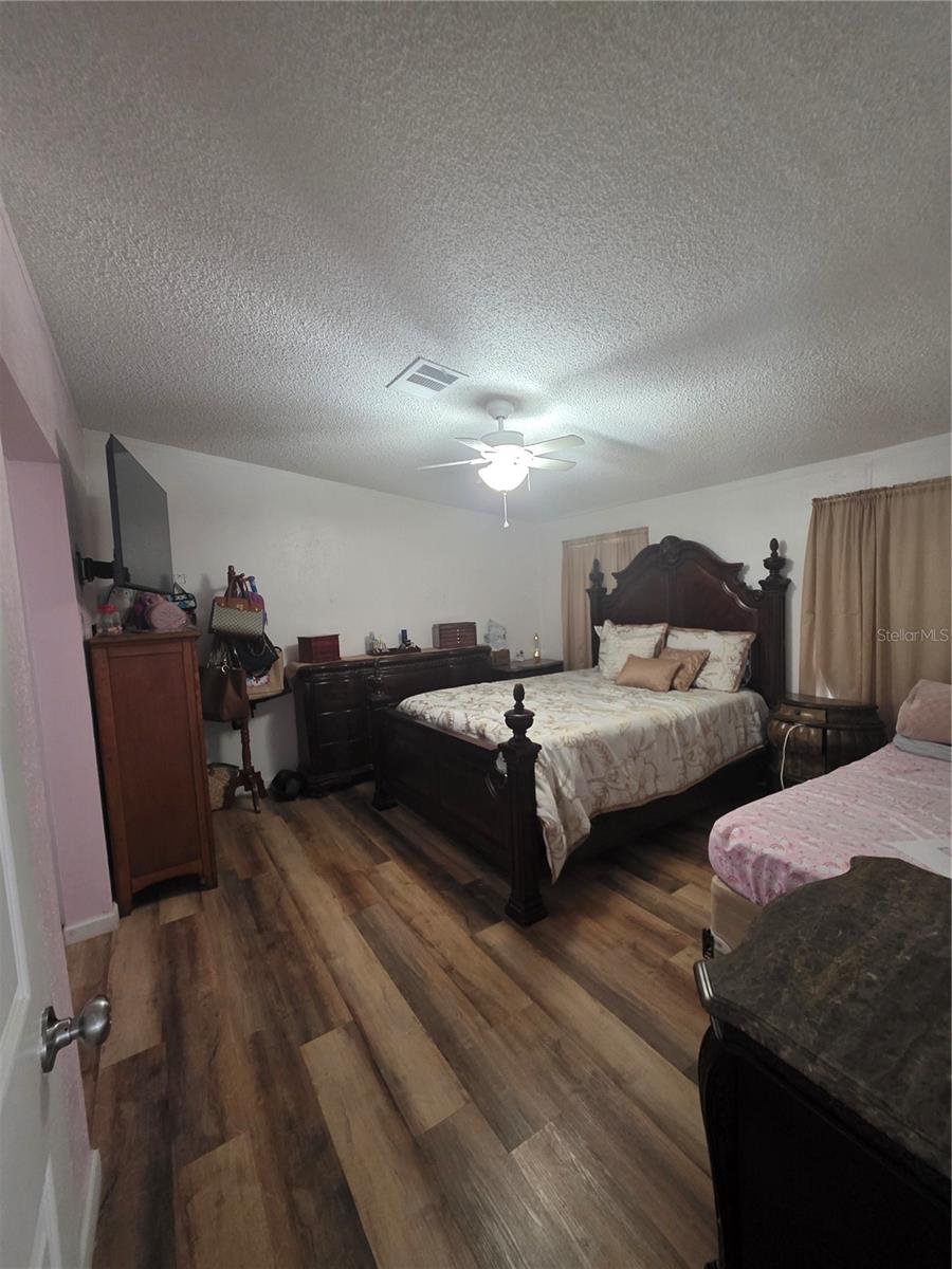 Image 12 of 41 For 16234 Royalton Lane