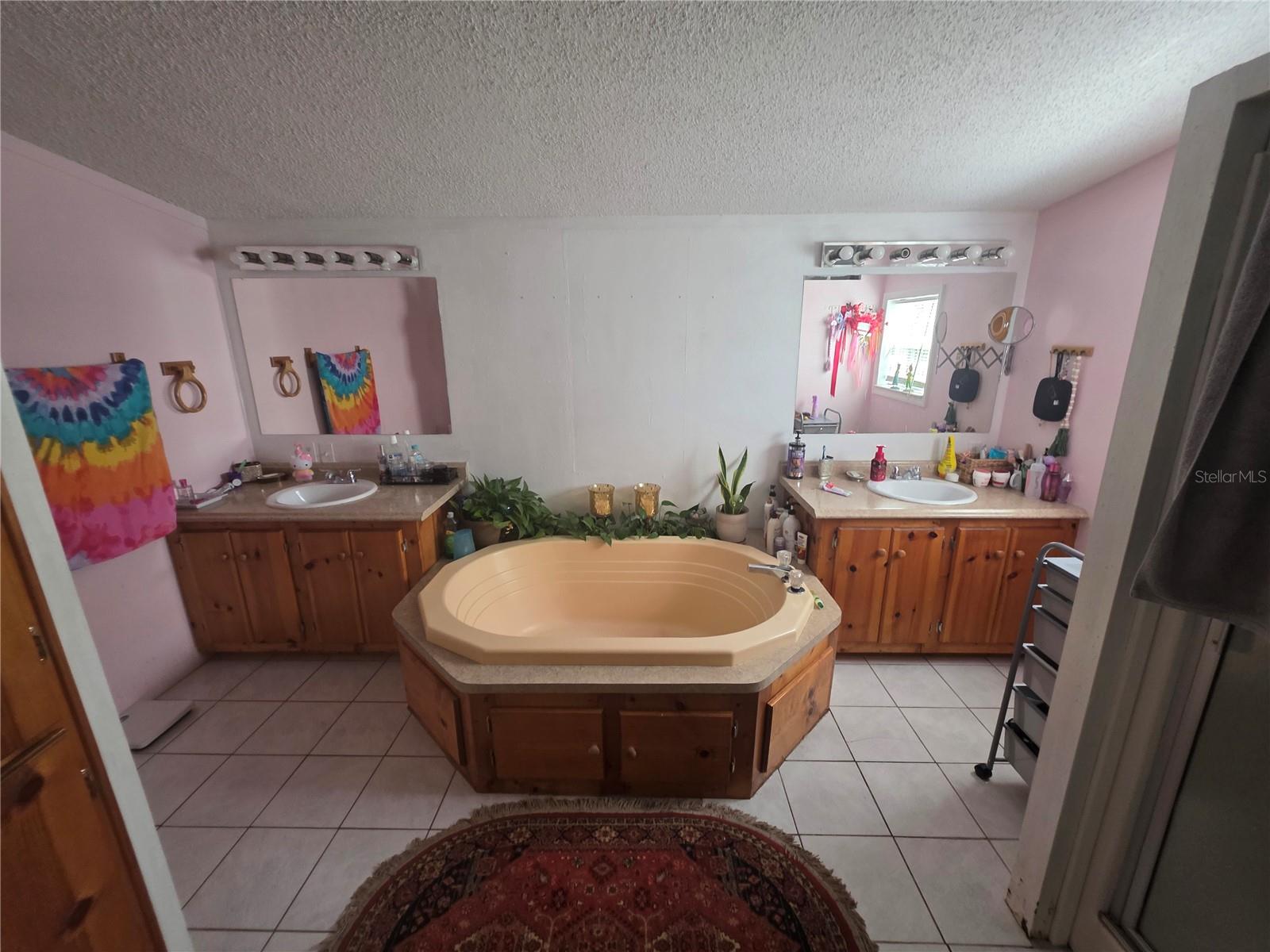 Image 14 of 41 For 16234 Royalton Lane