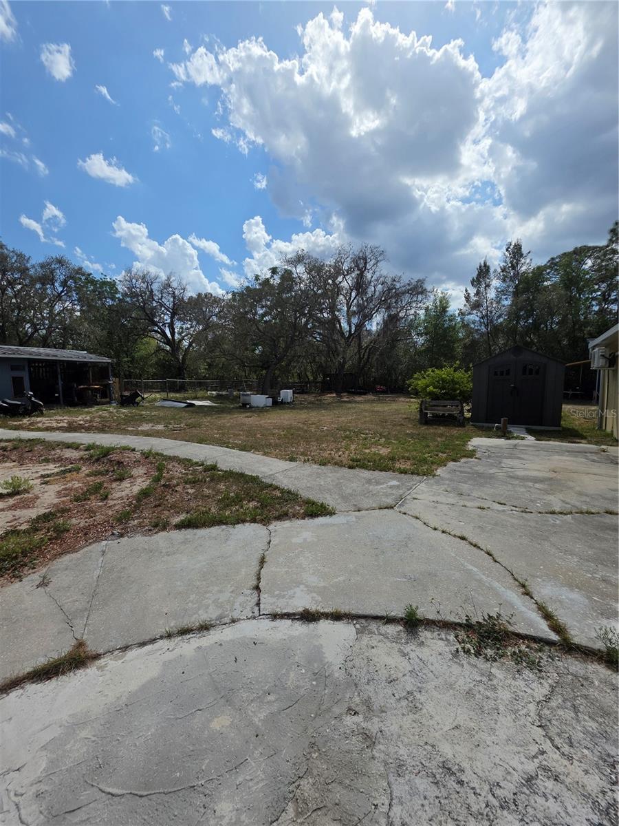 Image 32 of 41 For 16234 Royalton Lane