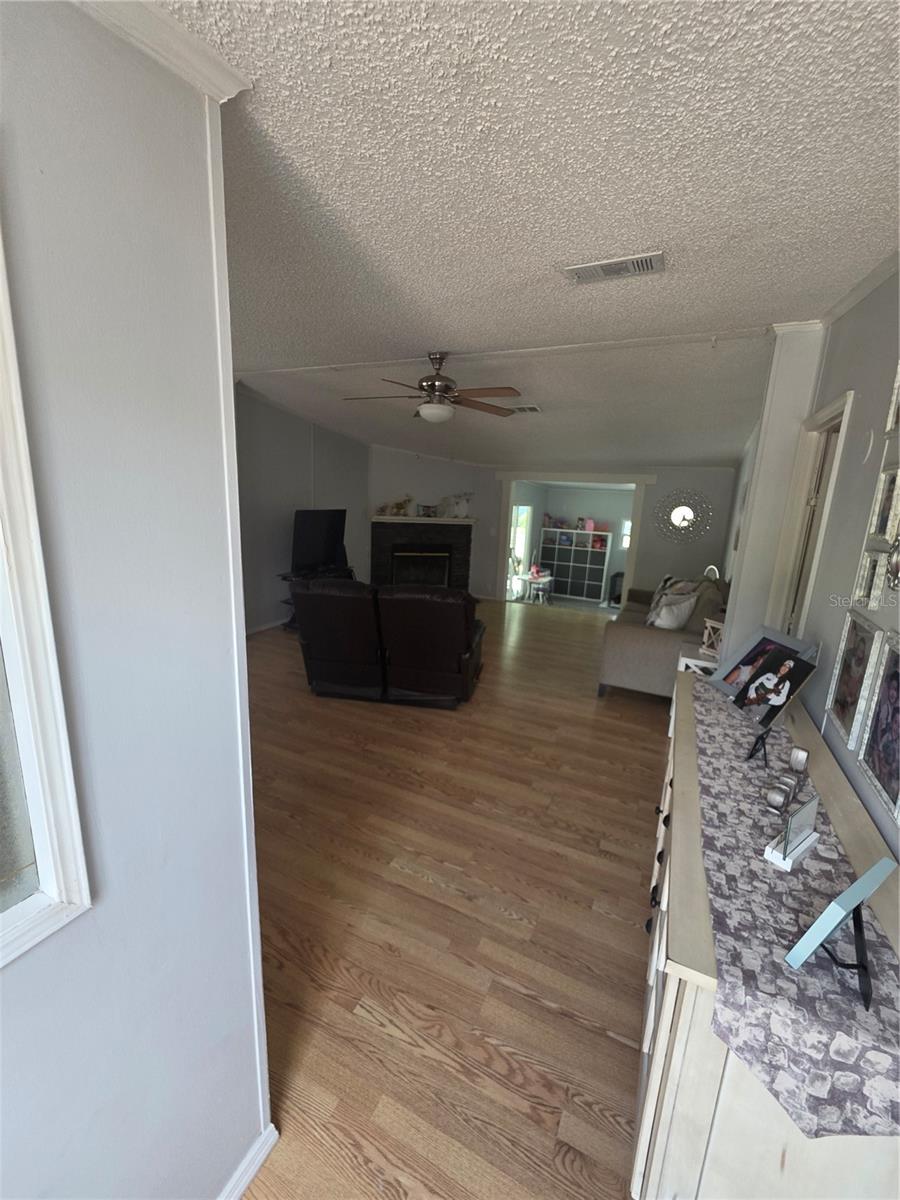 Image 7 of 41 For 16234 Royalton Lane
