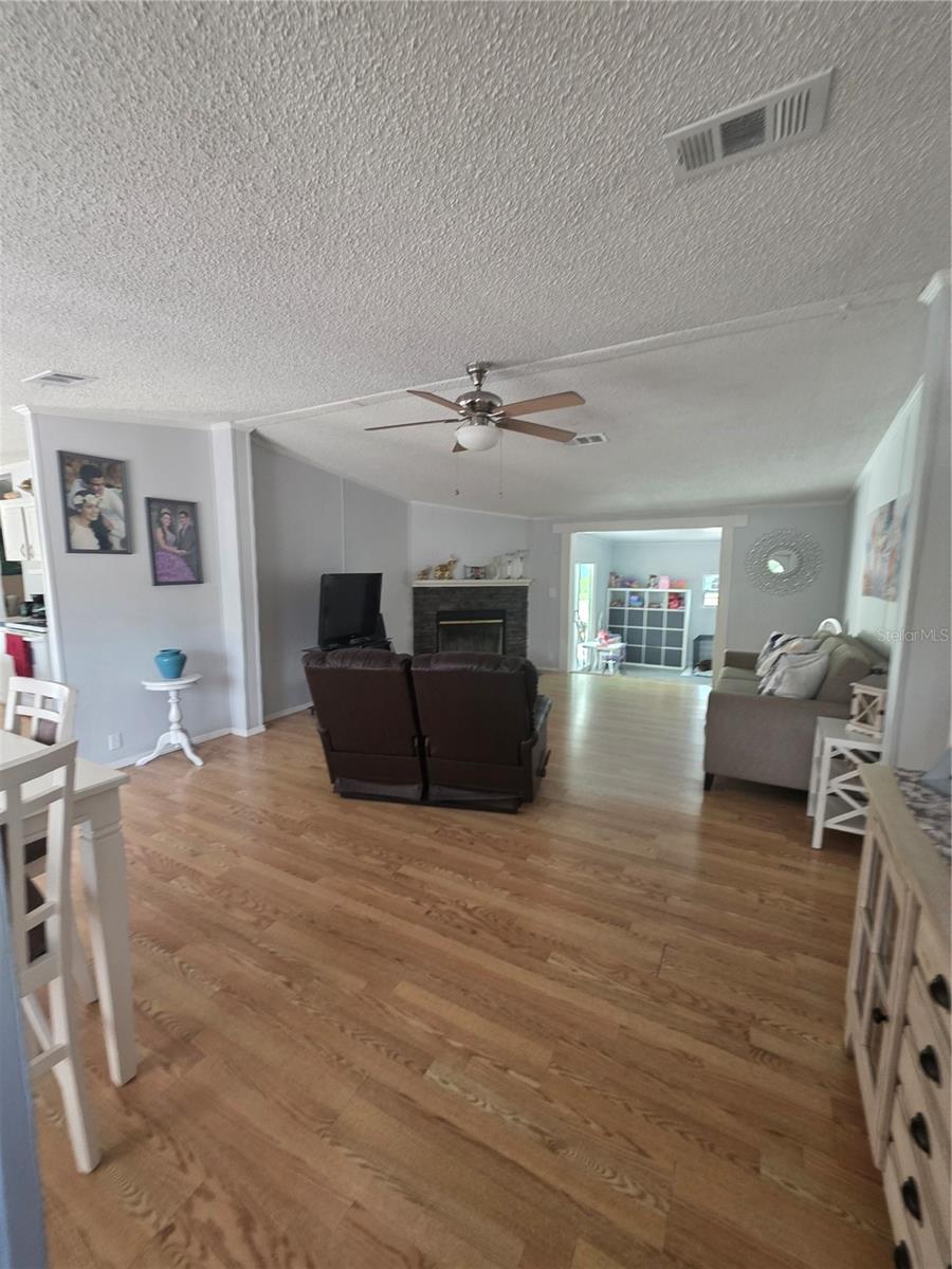 Image 8 of 41 For 16234 Royalton Lane