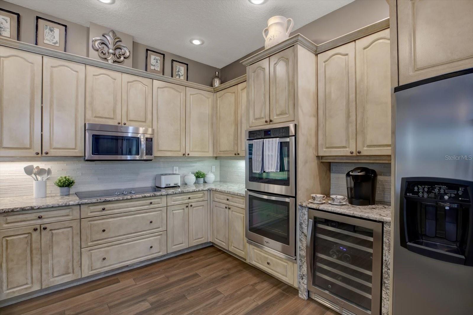 Image 18 of 66 For 4085 Arlington Drive