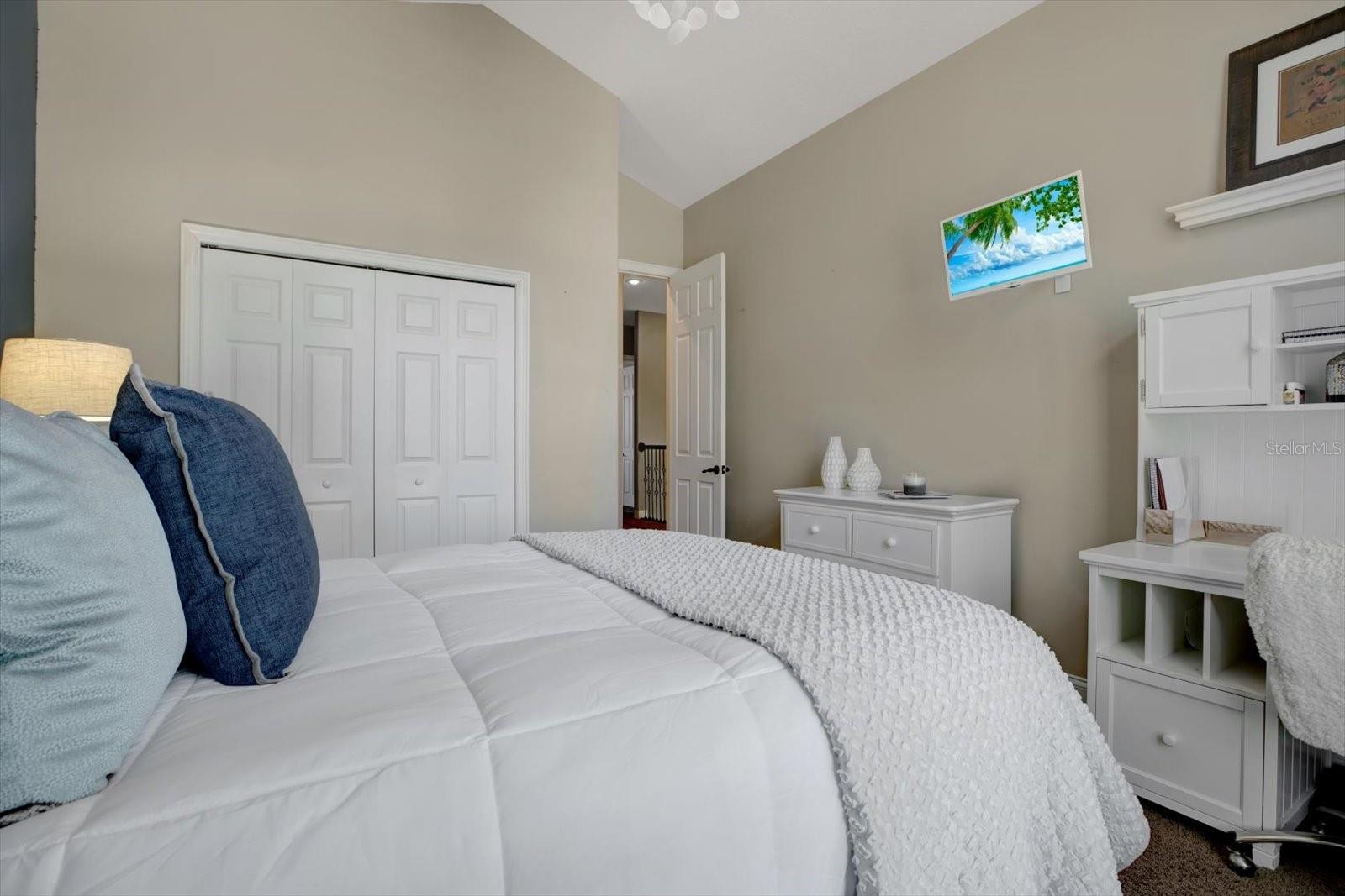 Image 36 of 66 For 4085 Arlington Drive