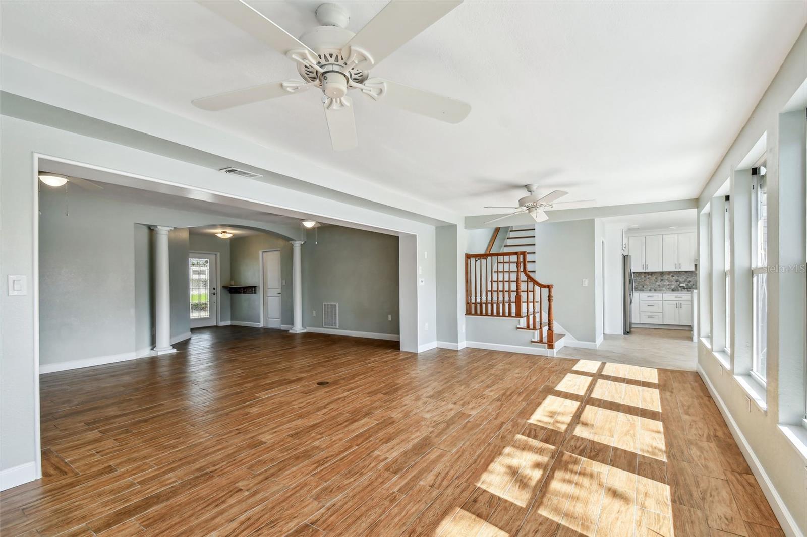 Image 7 of 39 For 9265 Treasure Ln Ne