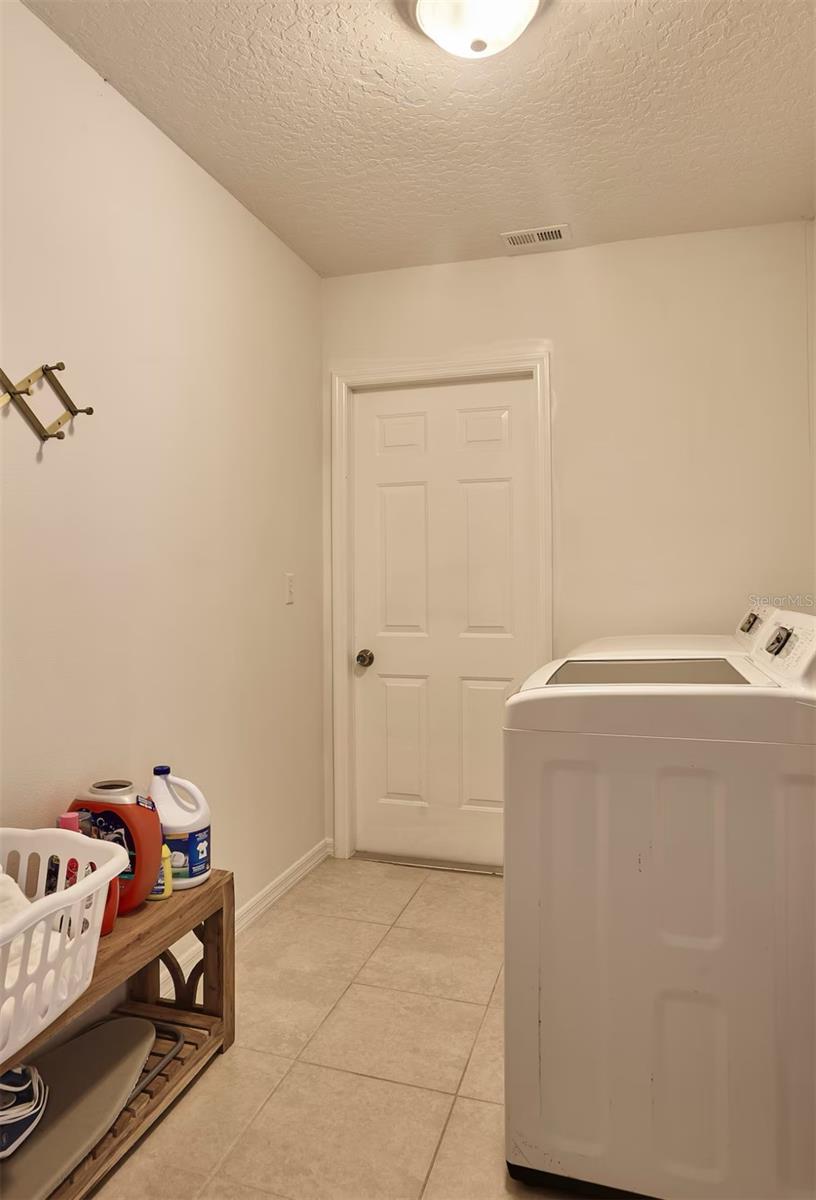 Image 34 of 35 For 728 Alford Street Se