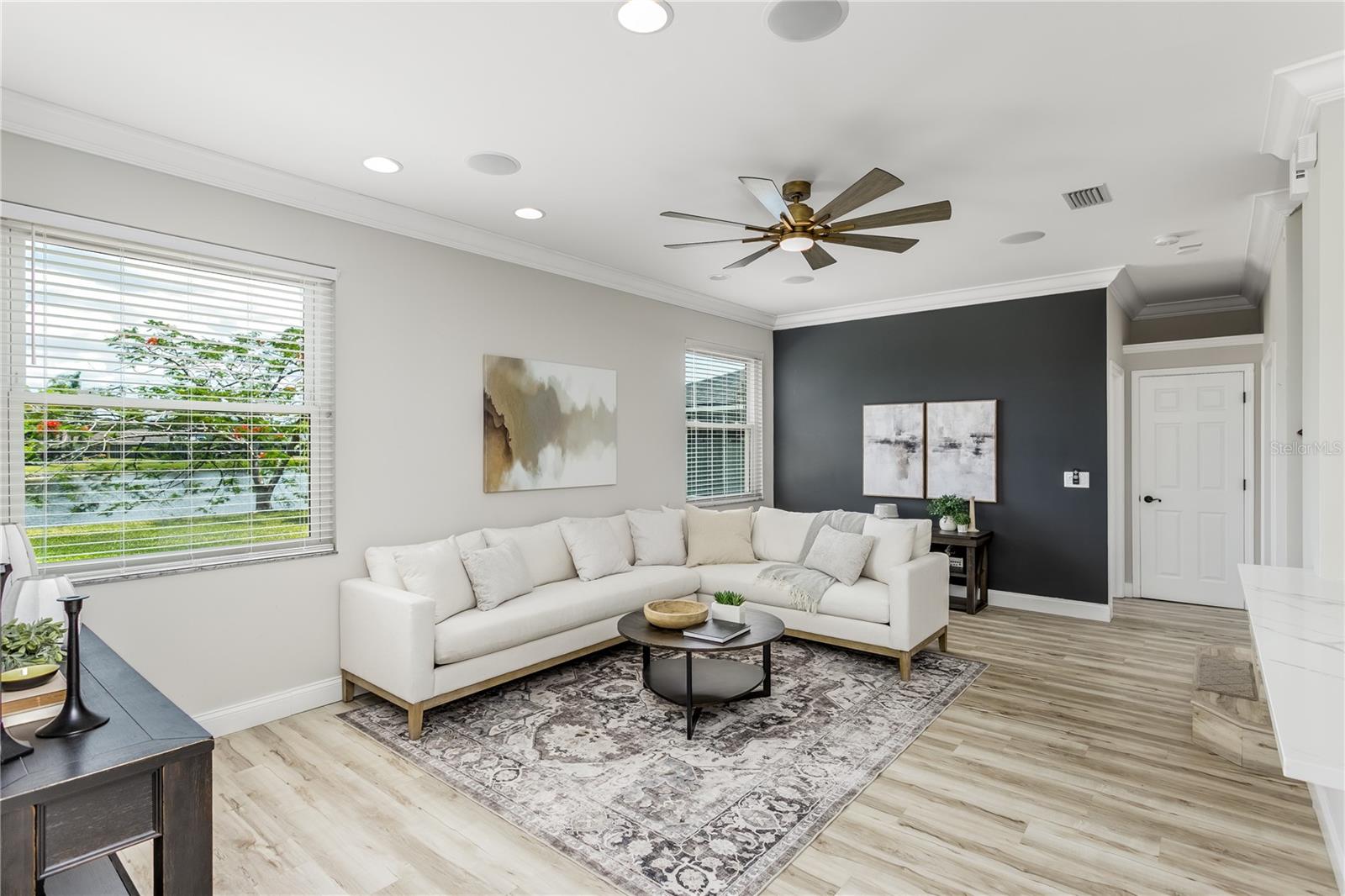 Listing photo id 10 for 8518 Tidal Bay Lane