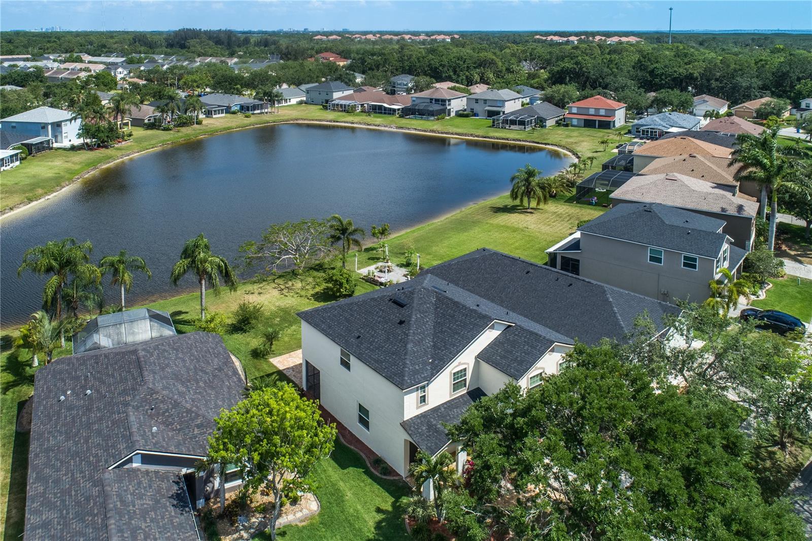 Listing photo id 29 for 8518 Tidal Bay Lane