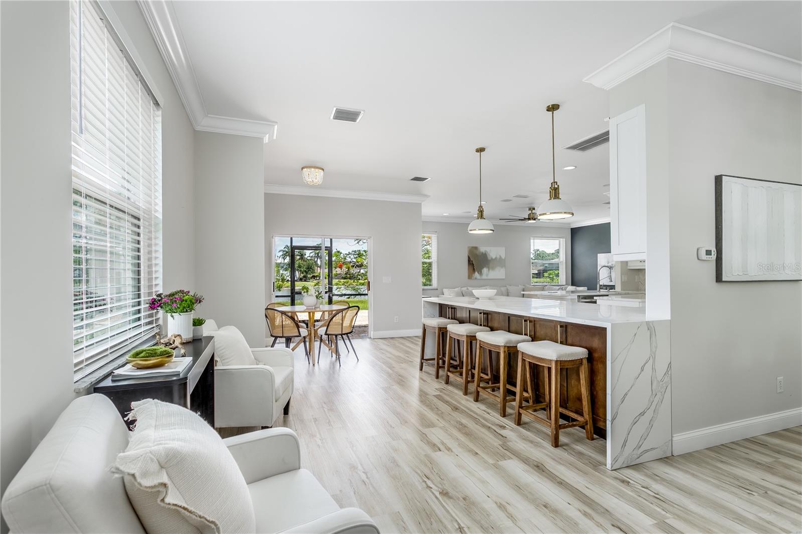 Listing photo id 3 for 8518 Tidal Bay Lane
