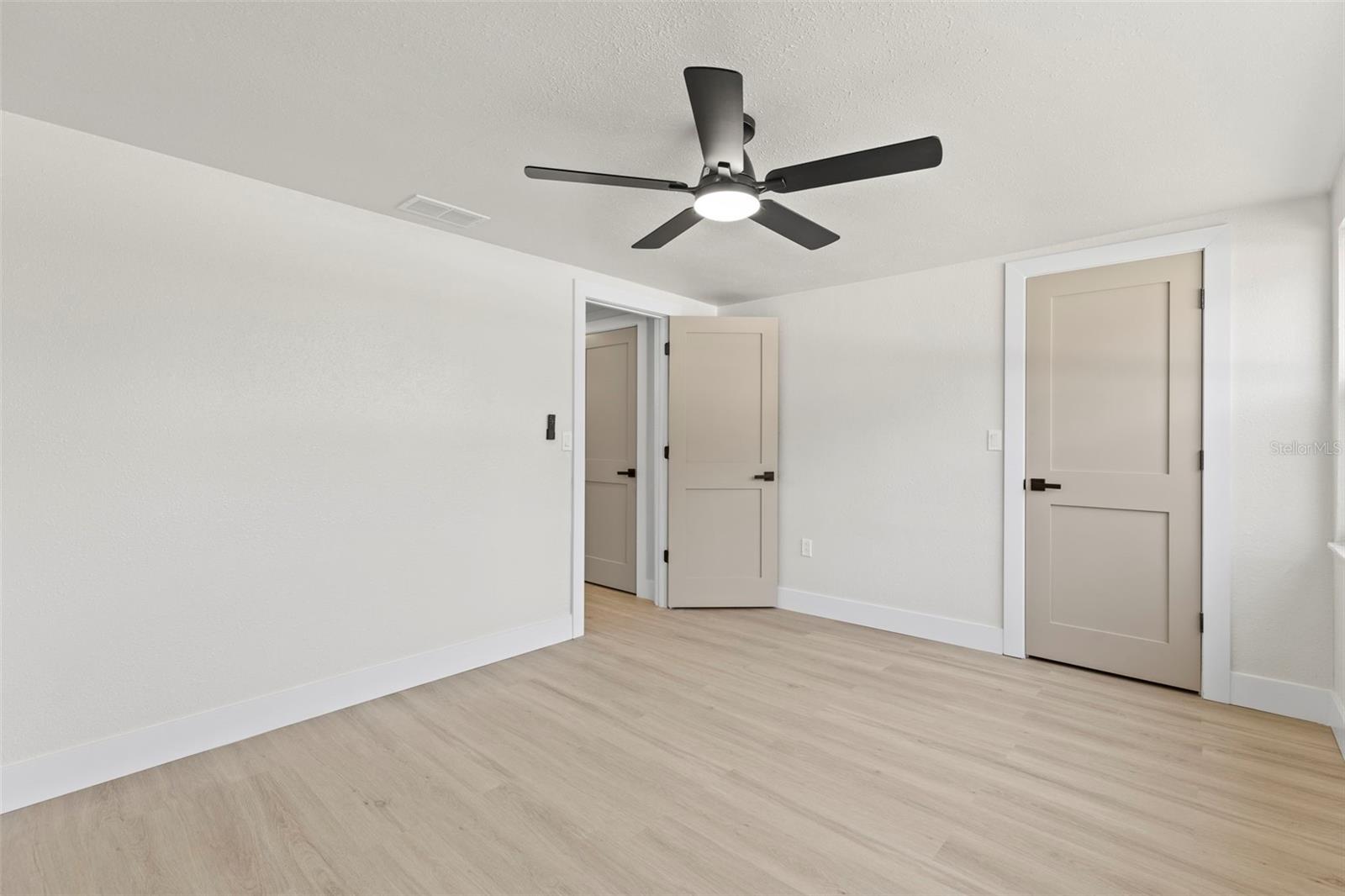 Image 24 of 34 For 3544 Edenwood Drive