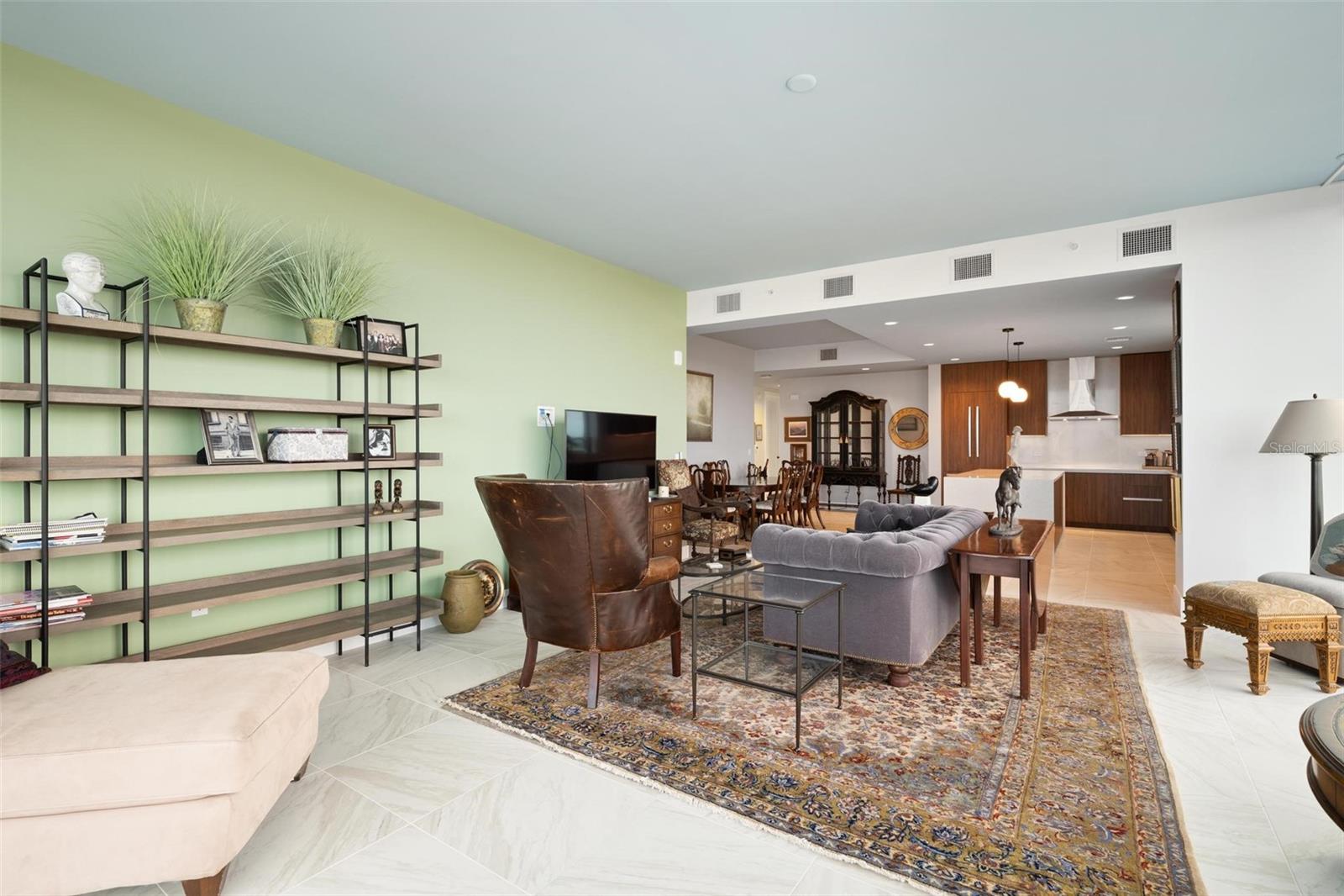 Image 12 of 56 For 777 3rd Ave N  1403