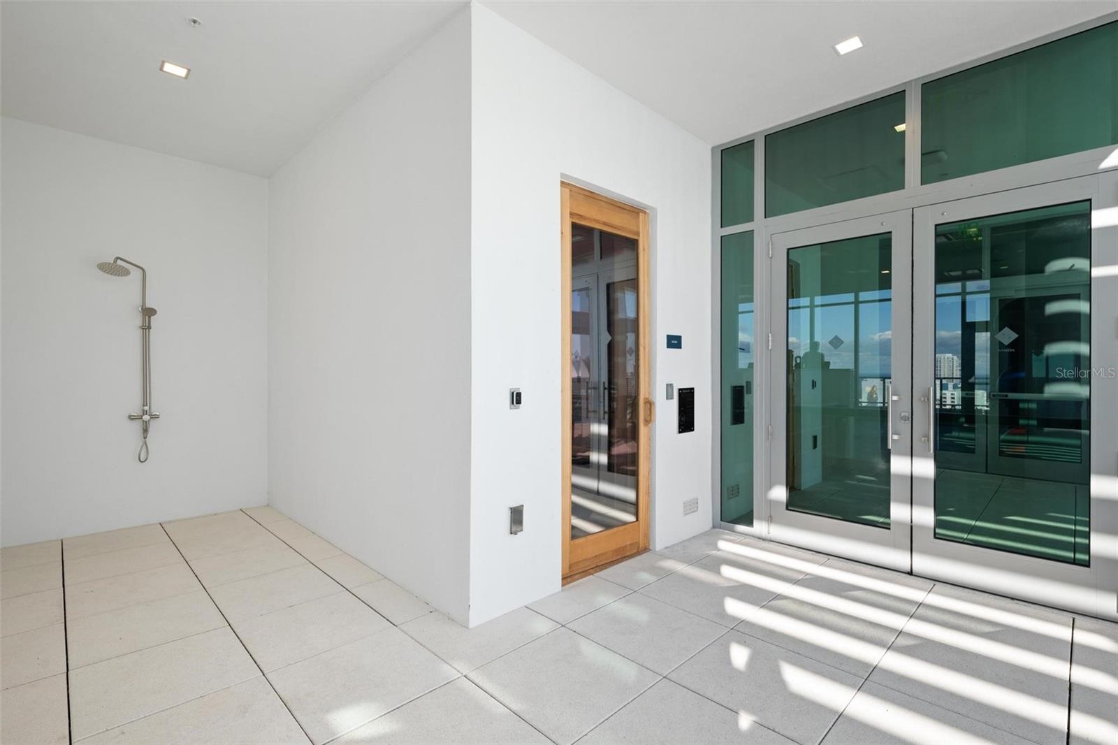 Image 43 of 56 For 777 3rd Ave N  1403