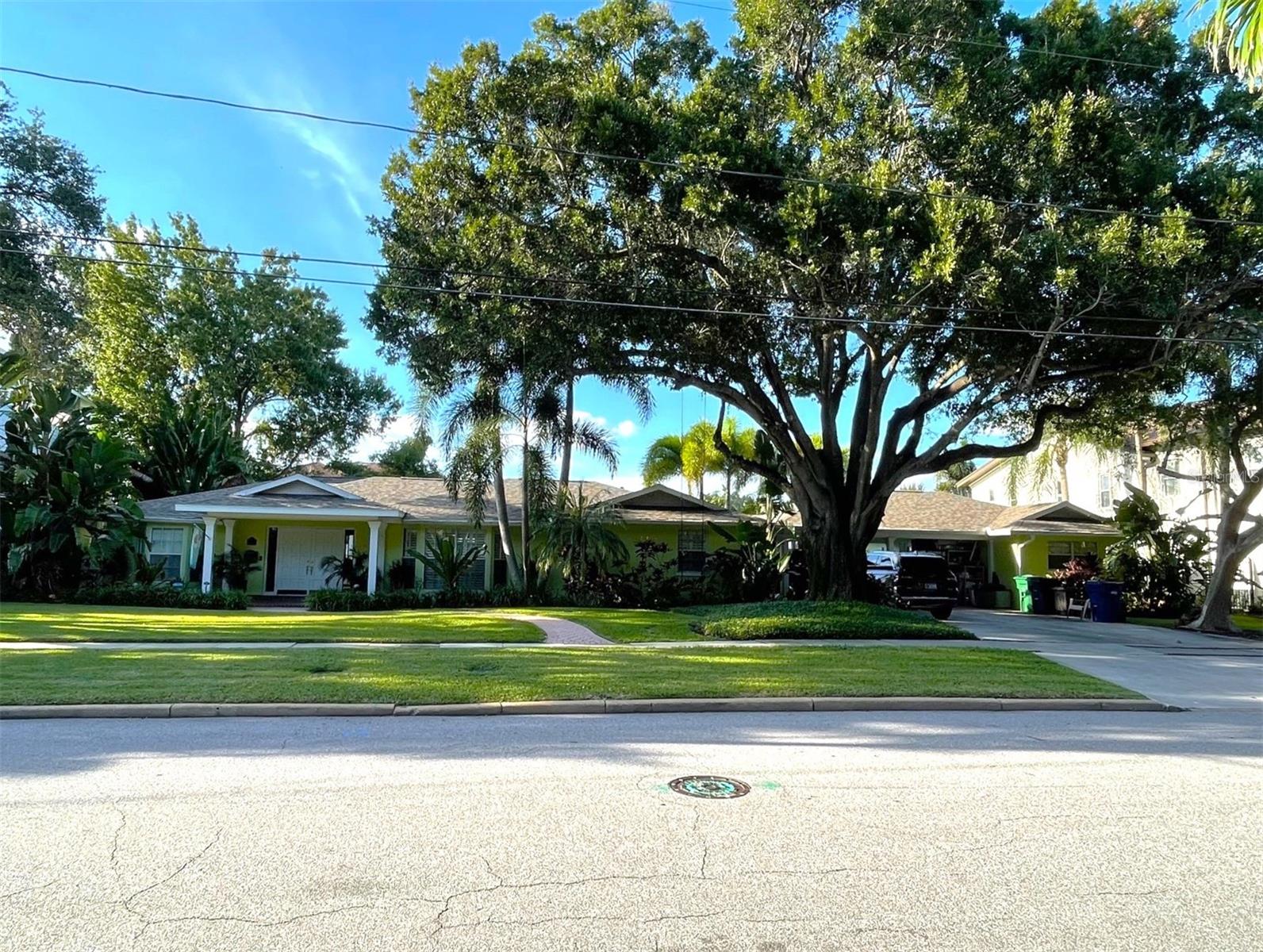 Details for 648 Geneva Place, TAMPA, FL 33606