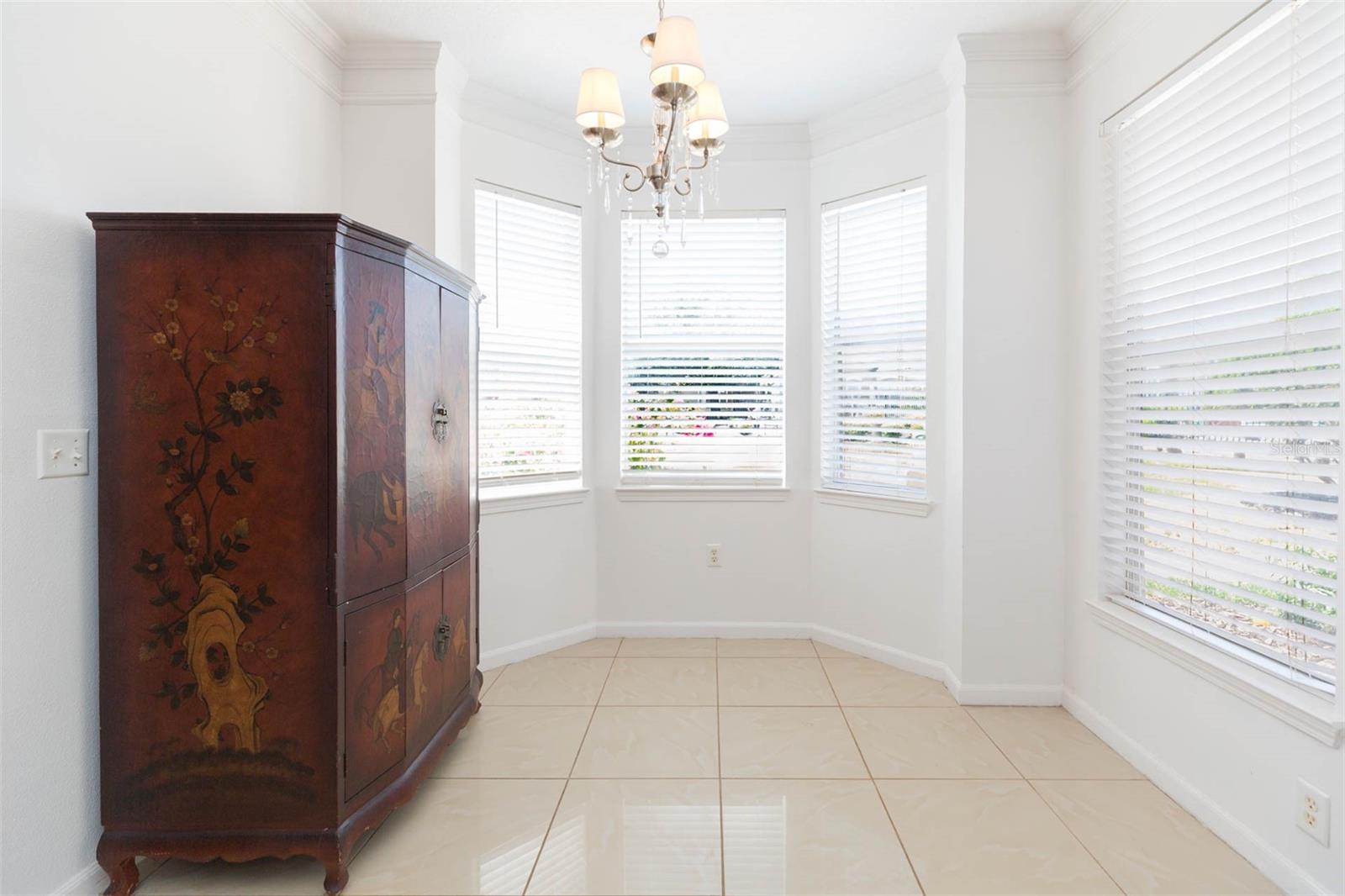 Image 10 of 38 For 10502 Villa View Circle
