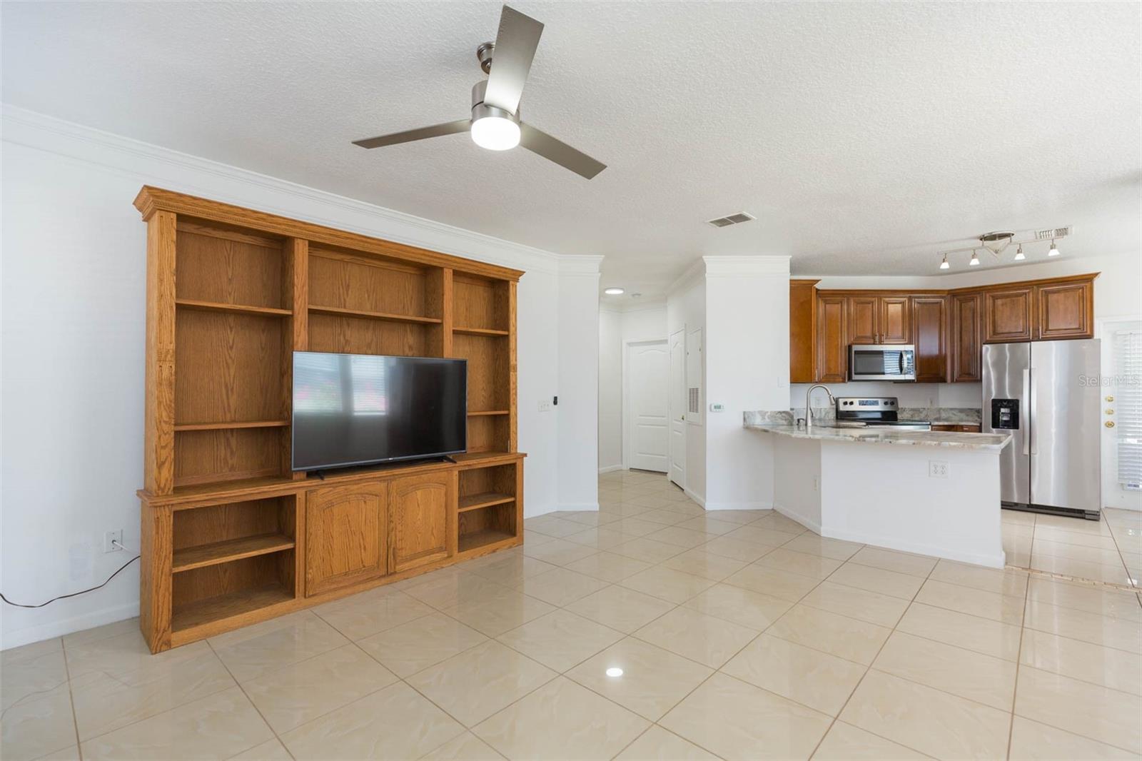 Image 6 of 38 For 10502 Villa View Circle
