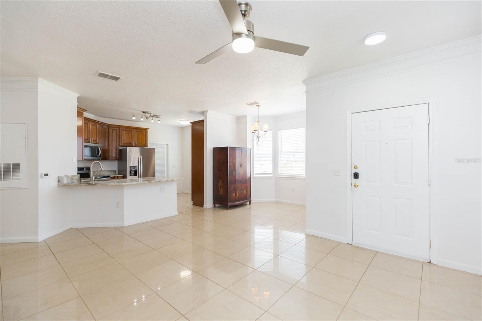 Image 7 of 38 For 10502 Villa View Circle